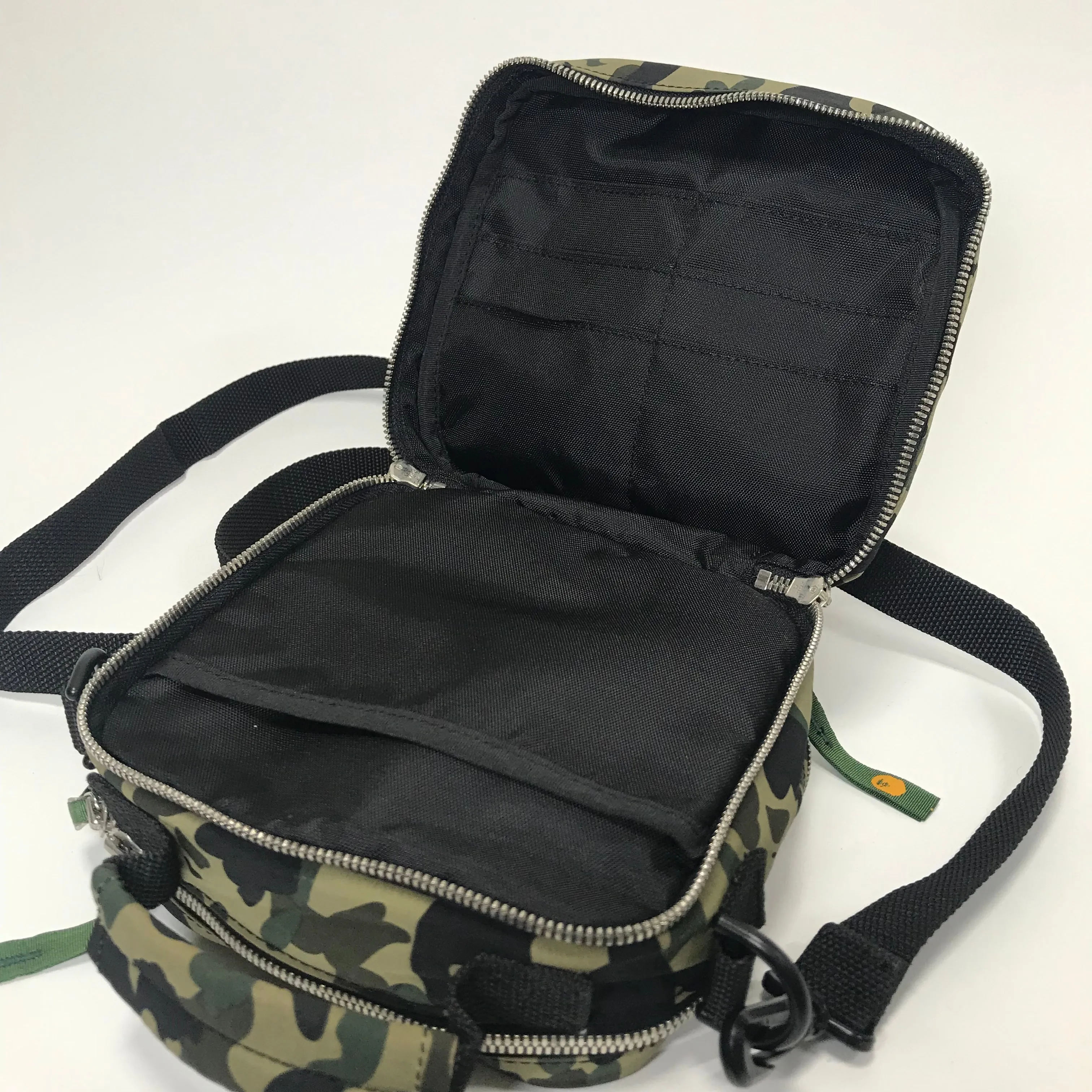 A Bathing Ape Bape Vintage 1st Camo Shoulder Bag Green