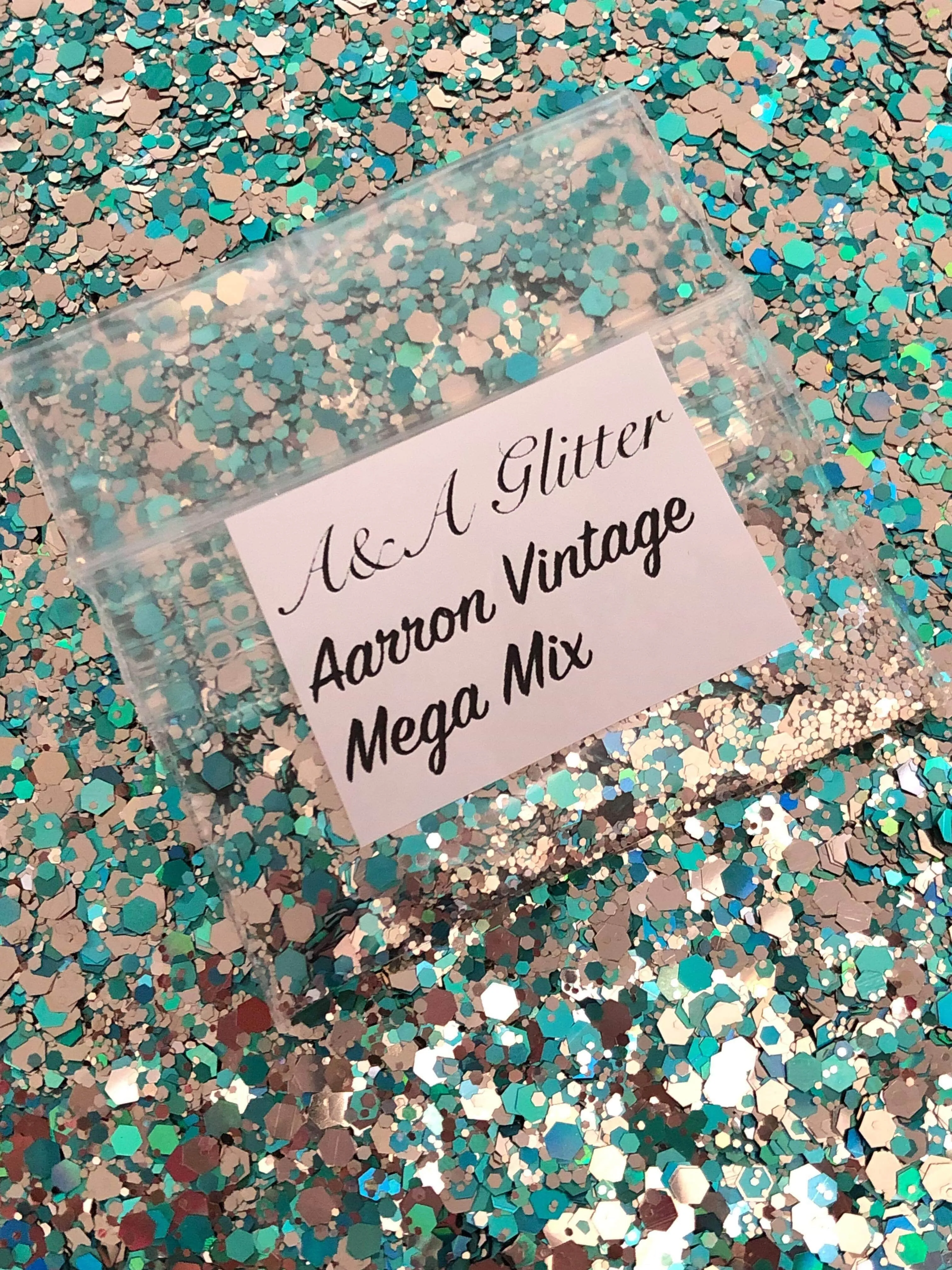 Aarron Vintage Mega Mix