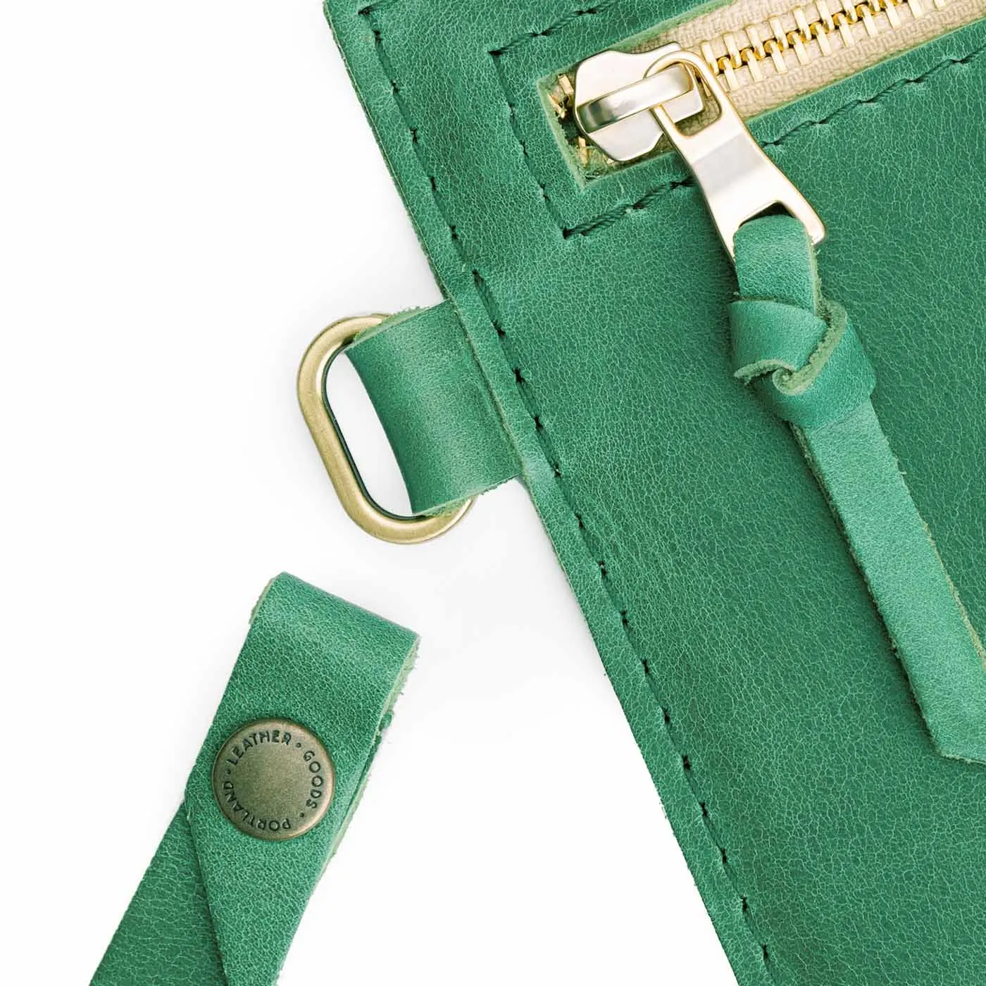 Adriana Pouch