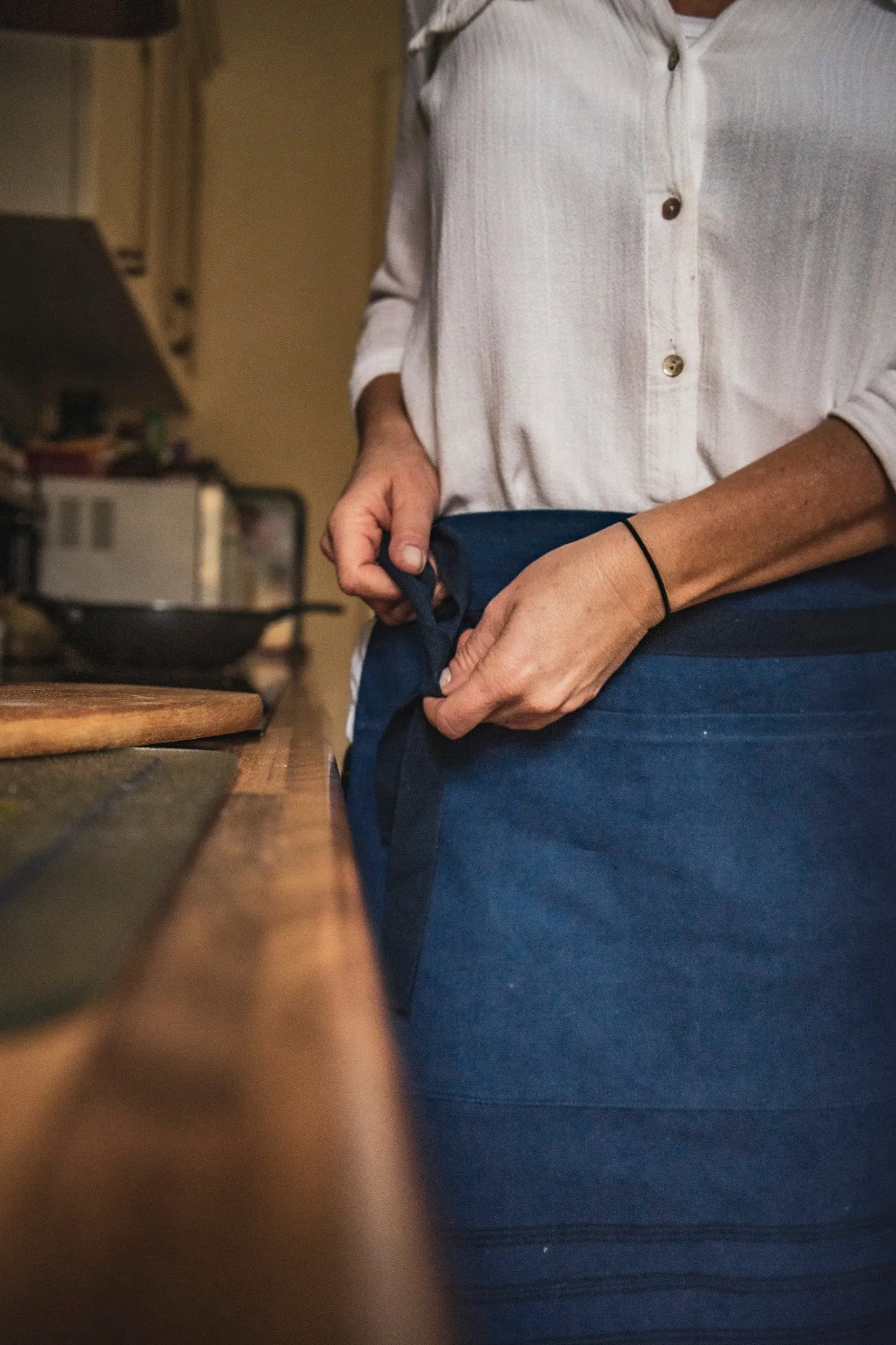 Apron: Cafe style, vintage handwoven Hungarian hemp - A49