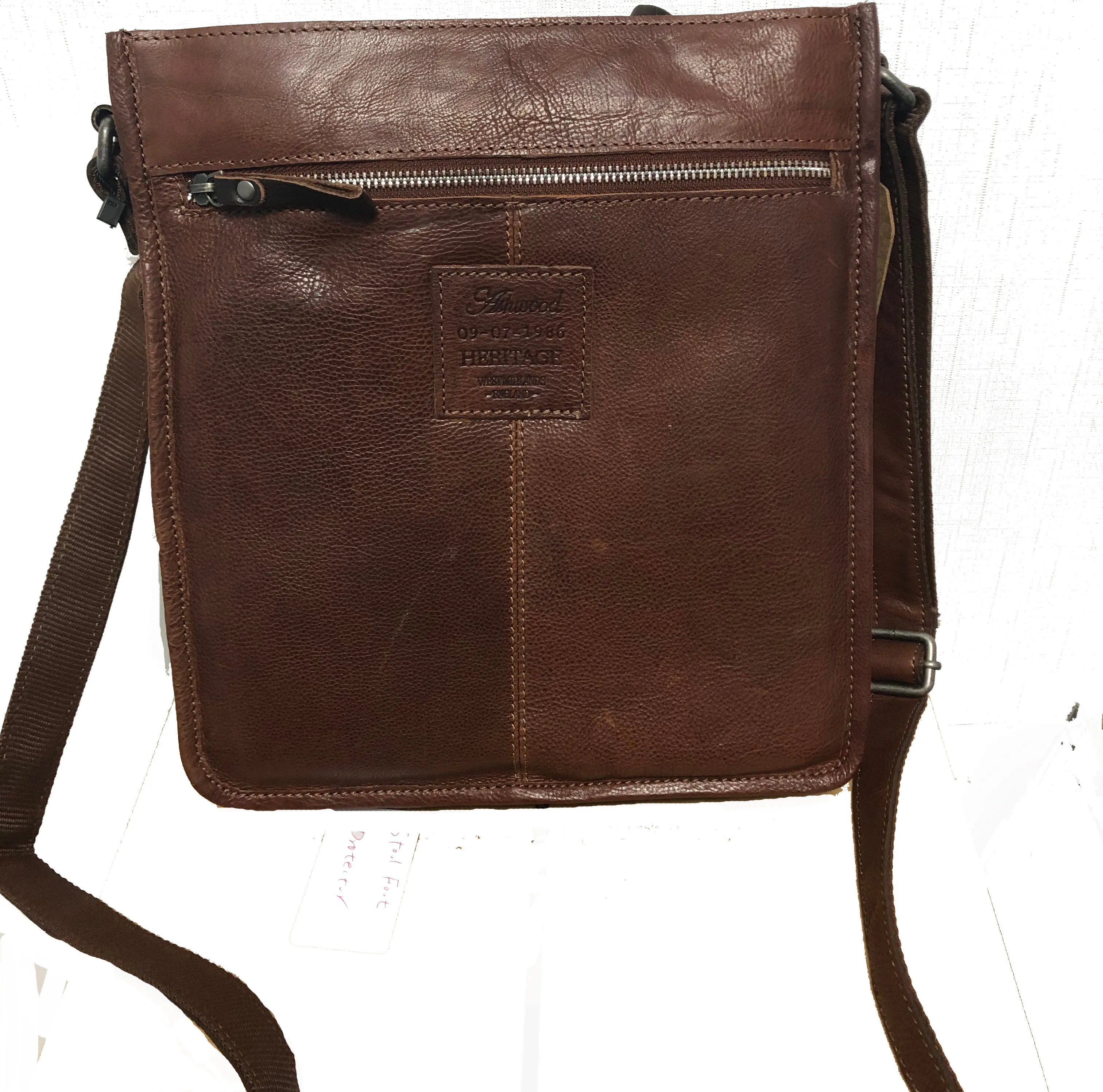 Ashwood Stratford A4 Tan Leather Messenger Bag