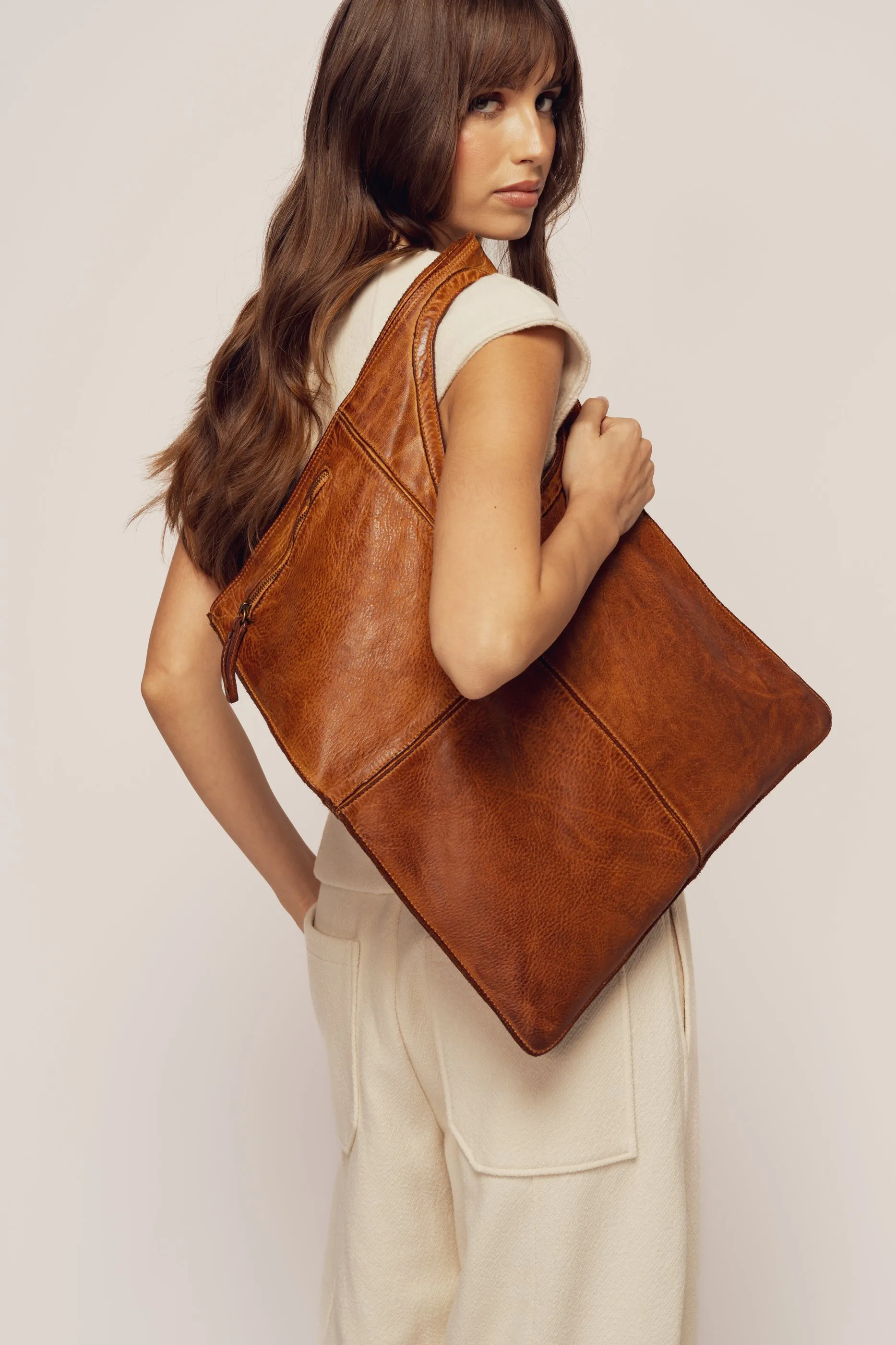 Bayside84 Stardust Shoulder & Crossbody - Cognac - Canada