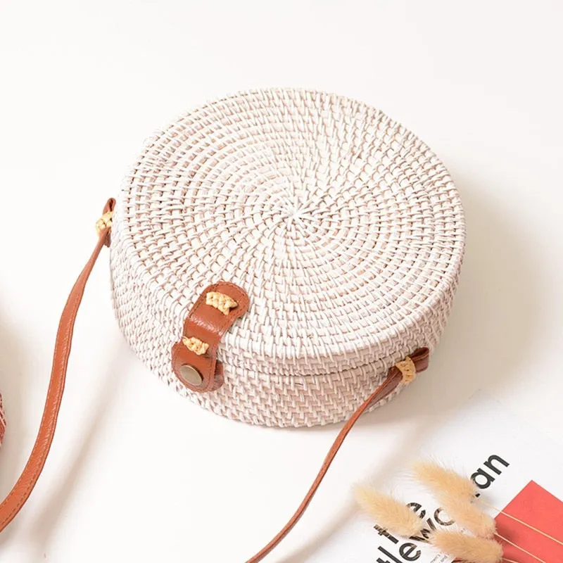 Beachy White Wicker Bag
