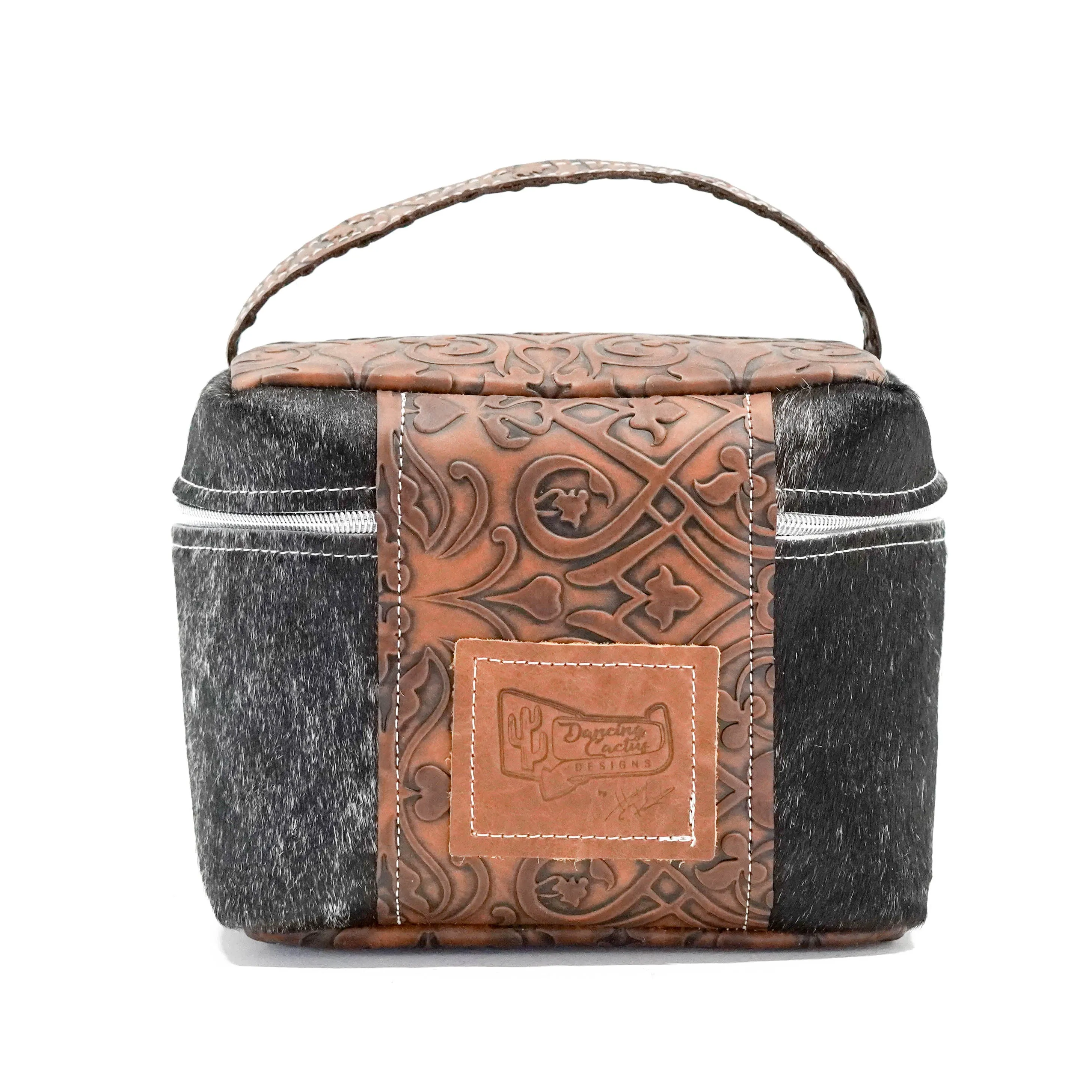 Caboose - Salt/Pepper w/ Saddle Black Jack