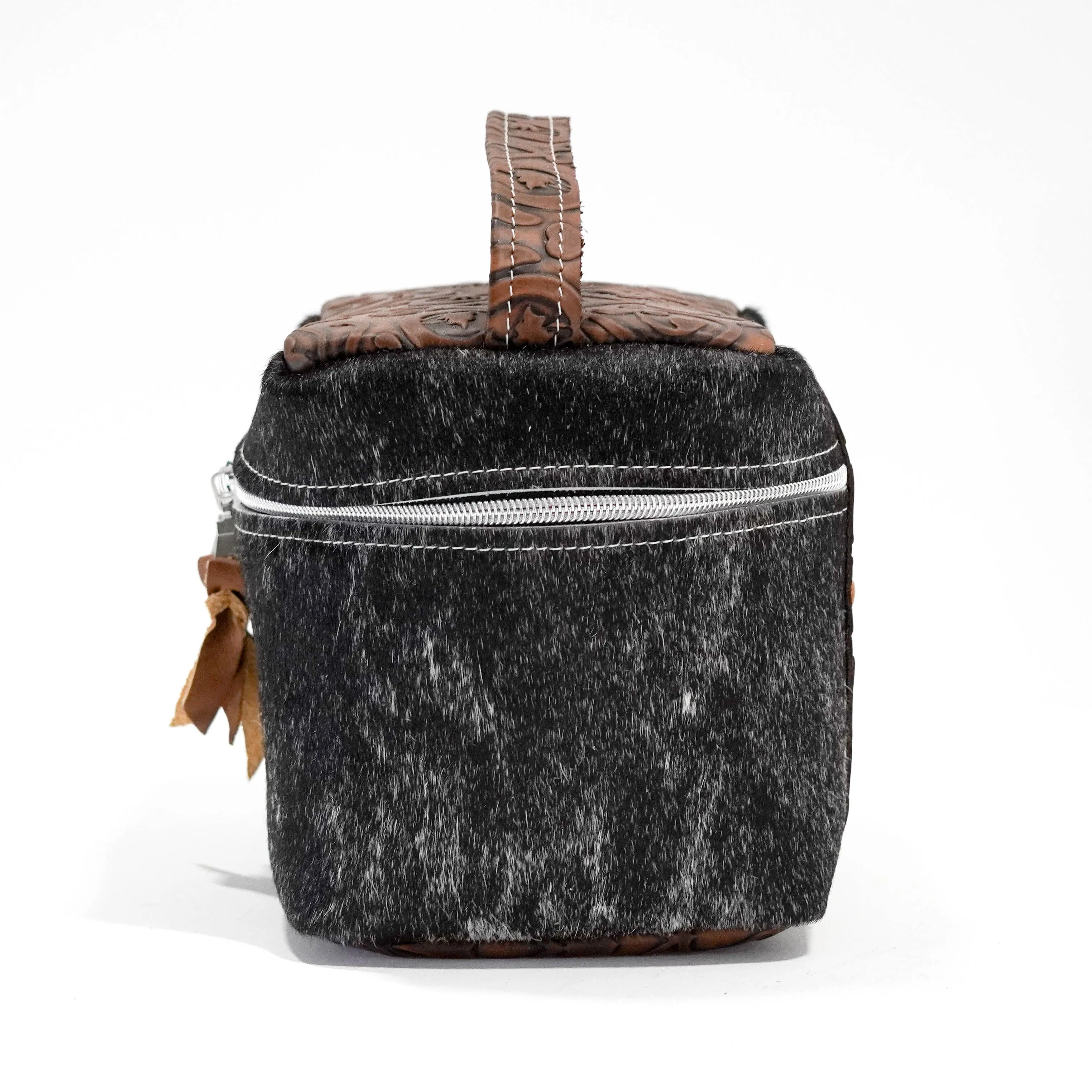 Caboose - Salt/Pepper w/ Saddle Black Jack