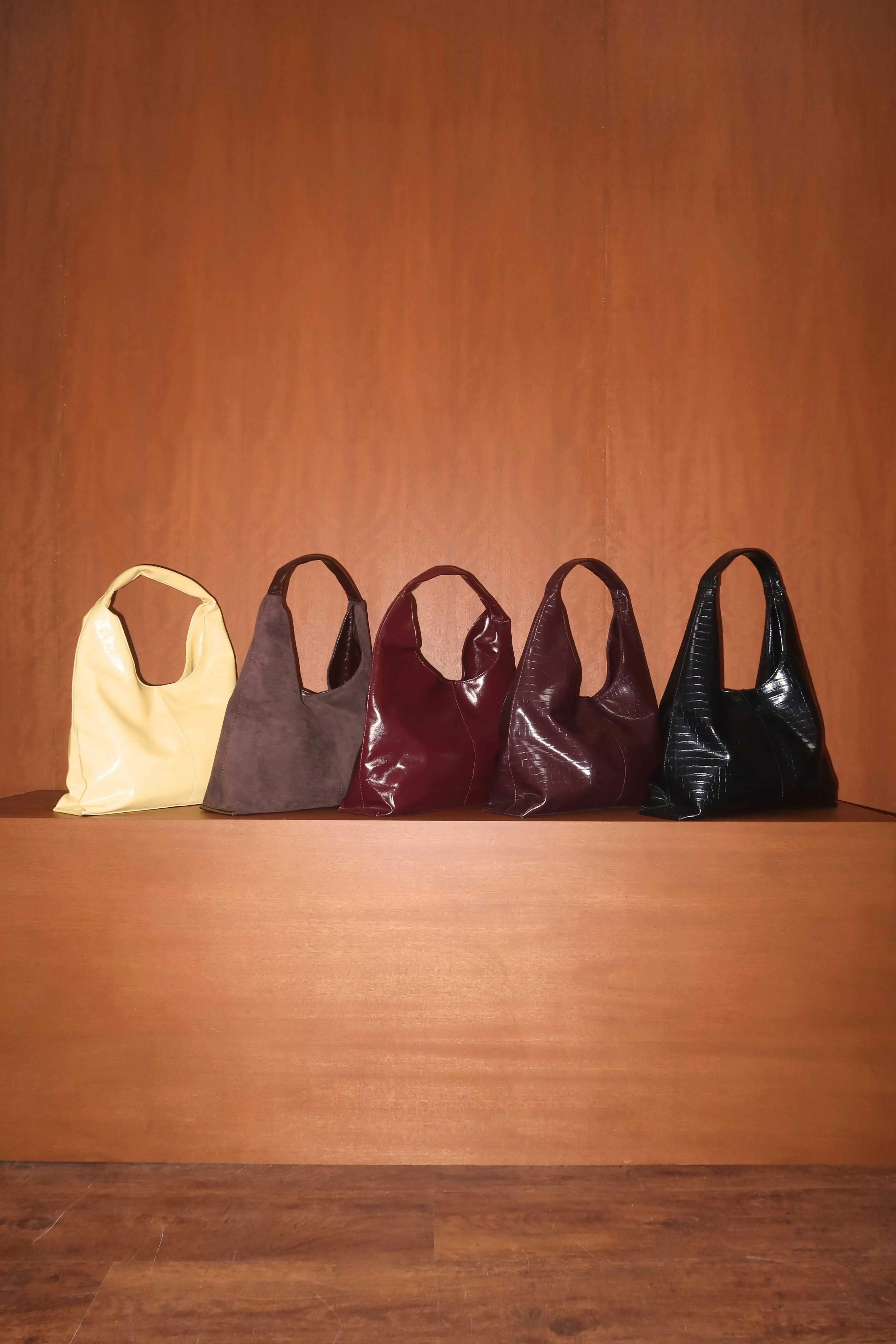 Carrie Bag in Vintage Burgundy