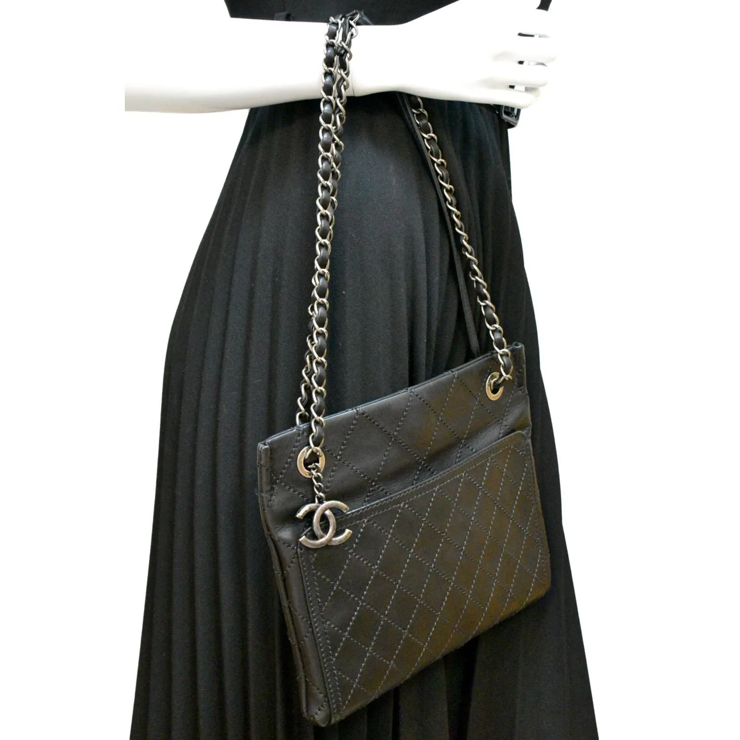 CHANEL Stitched CC Pocket Leather Shoulder Bag Black