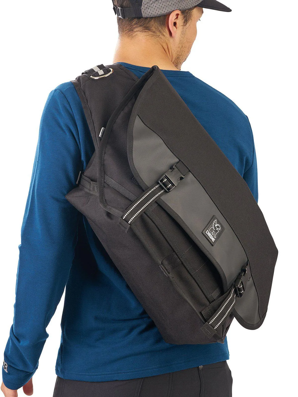 Chrome Industries Citizen Messenger Bag Navy Blue Tonal