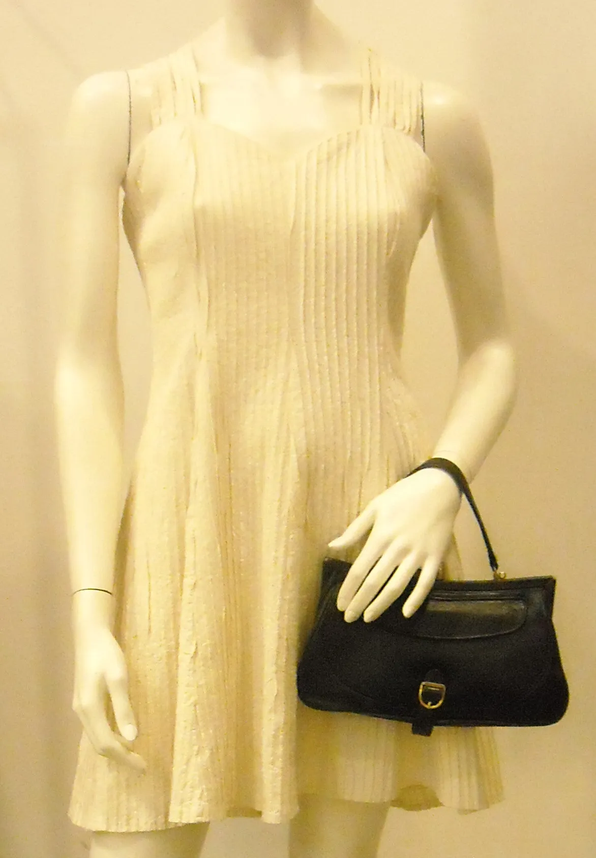 Classic in Navy Vintage Handheld Bag