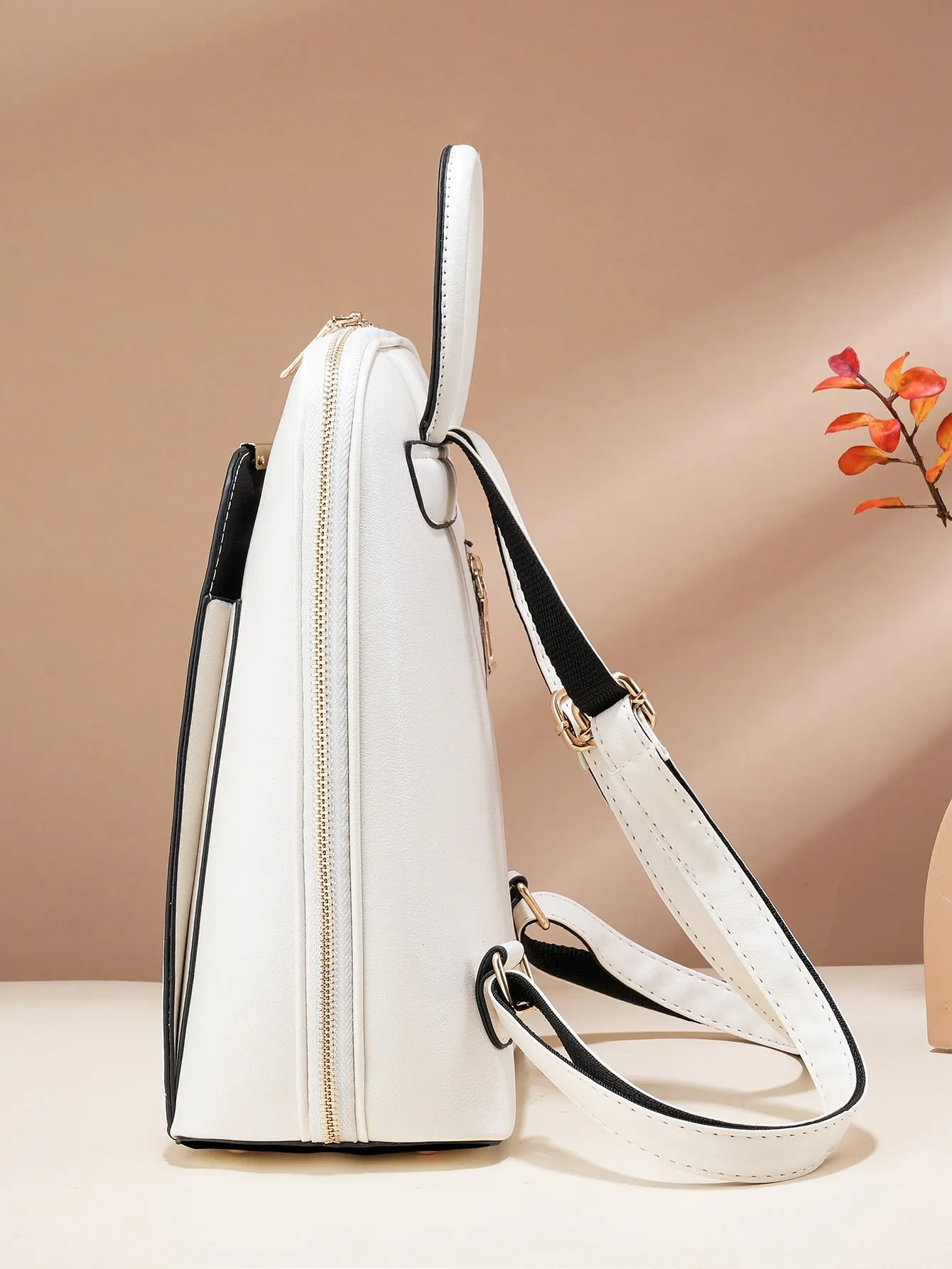 Contrast Piping Classic Backpack - White