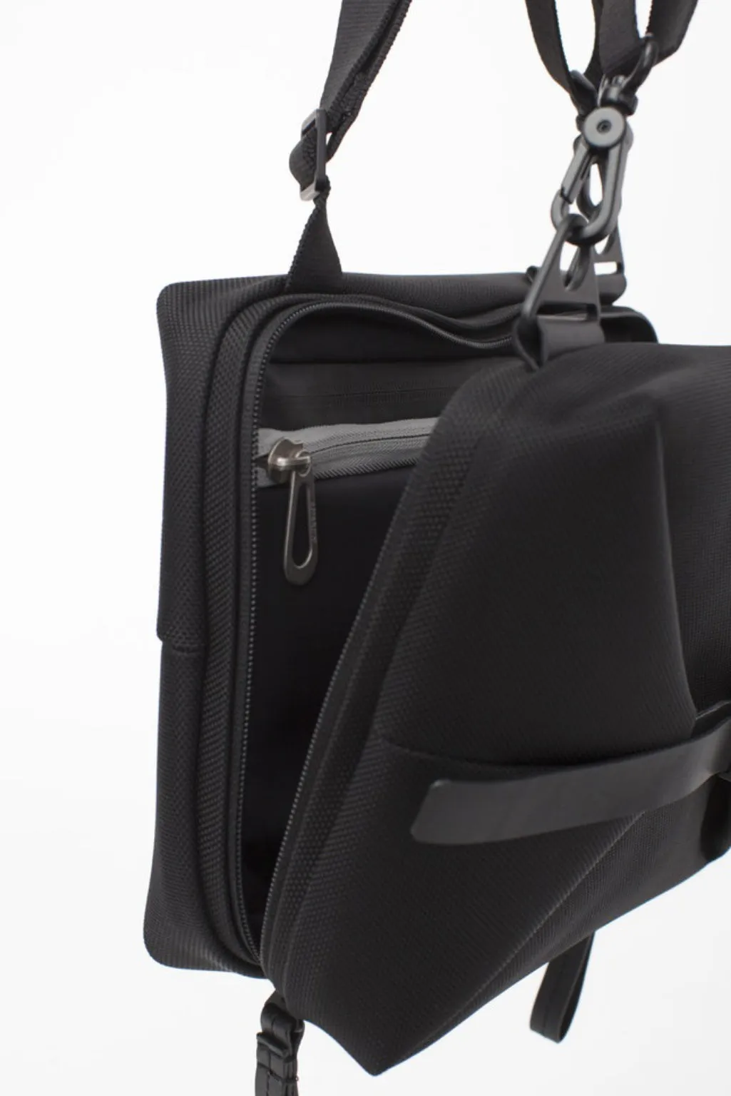 Cote Et Ciel AAR Ballistic Bag Black