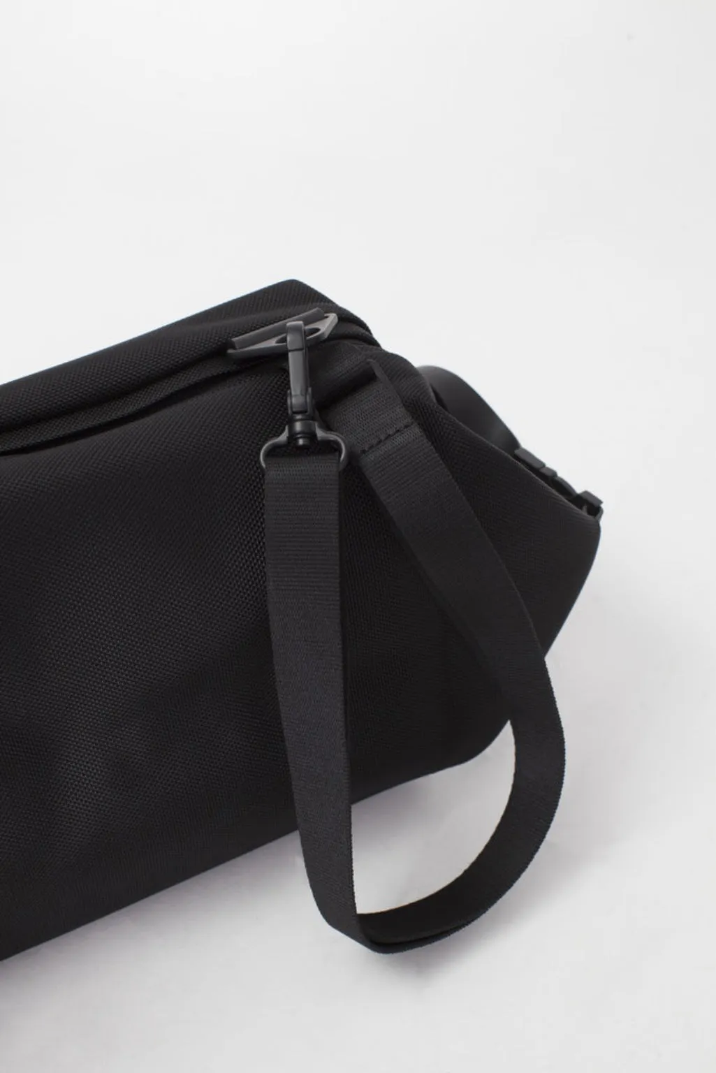 Cote Et Ciel AAR Ballistic Bag Black