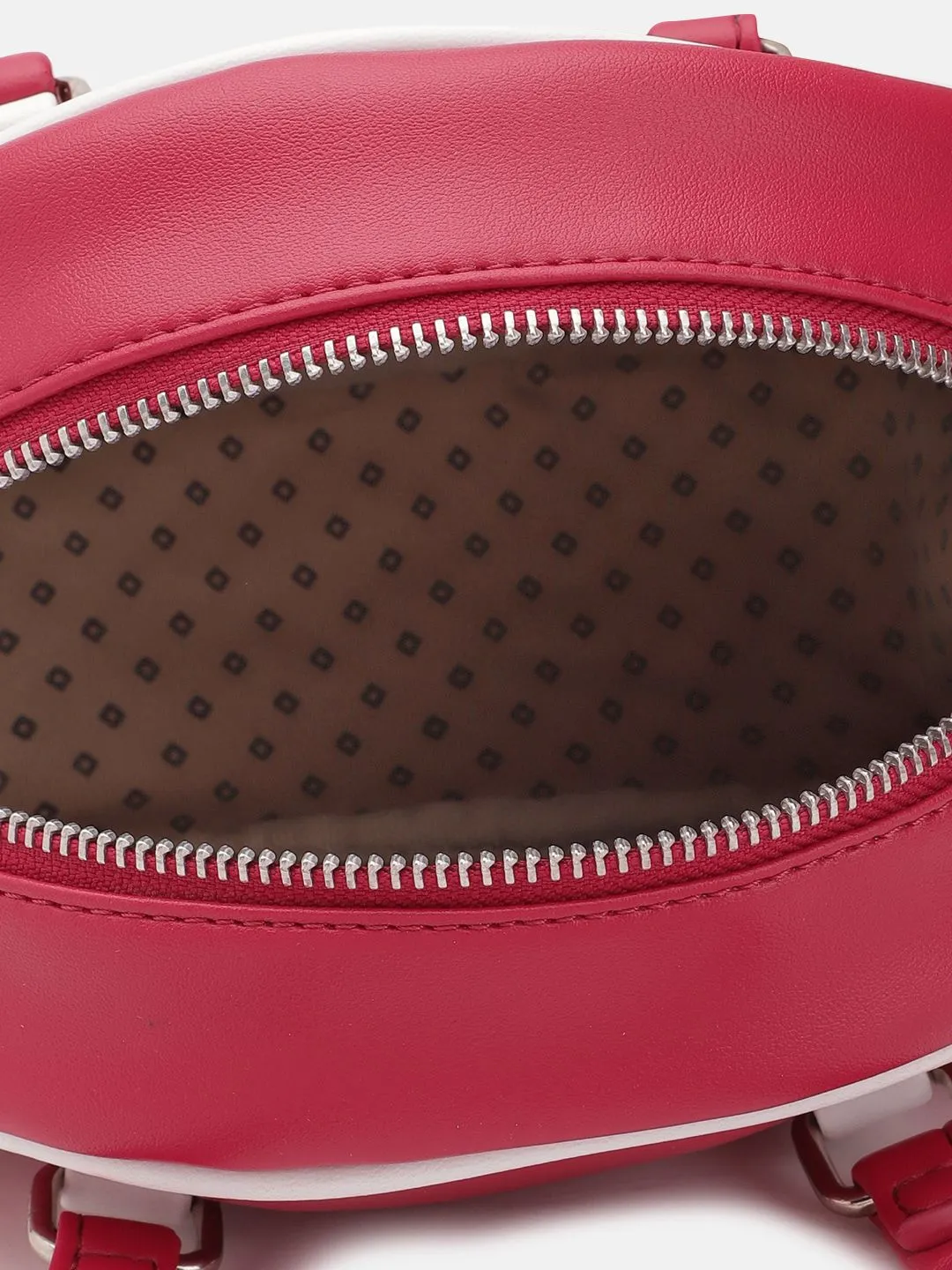 DressBerry Structured Handheld Bag