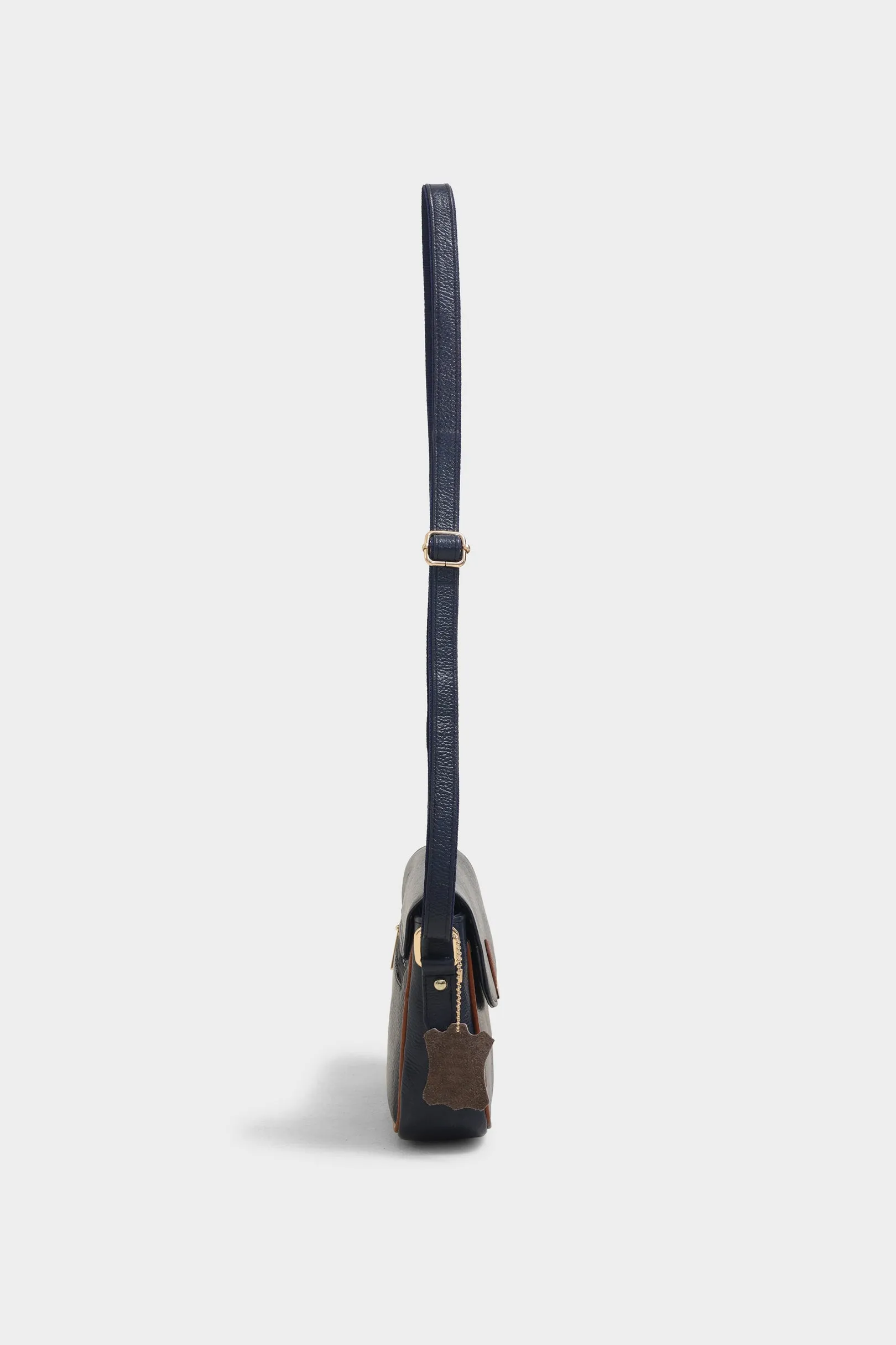 Faye blue sling bag
