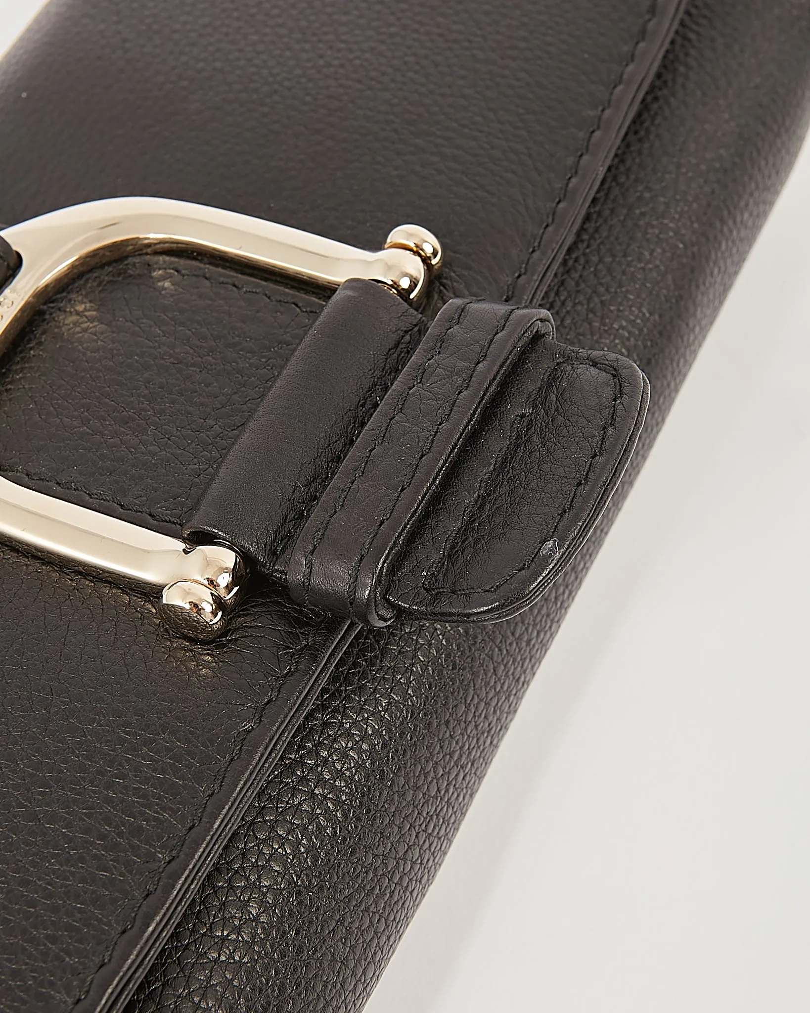 Gucci Black Pebbled Leather Chain Shoulder Bag