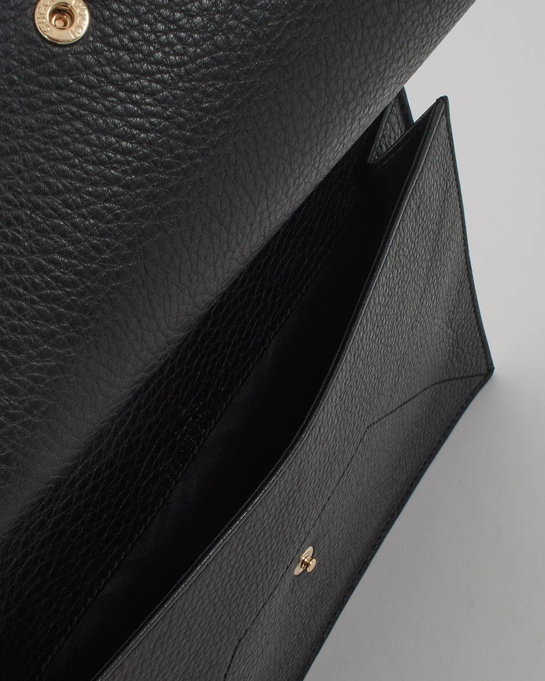 Gucci Black Pebbled Leather Soho Envelope Pouch Clutch