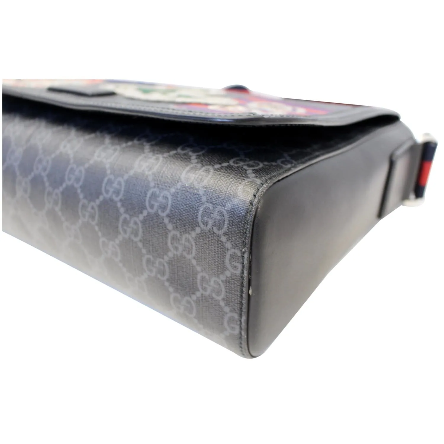 GUCCI  Night Courrier GG Supreme Flap Messenger Bag Black/Grey 474138