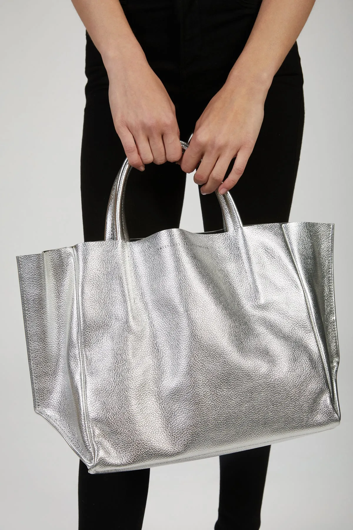 HALF TOTE