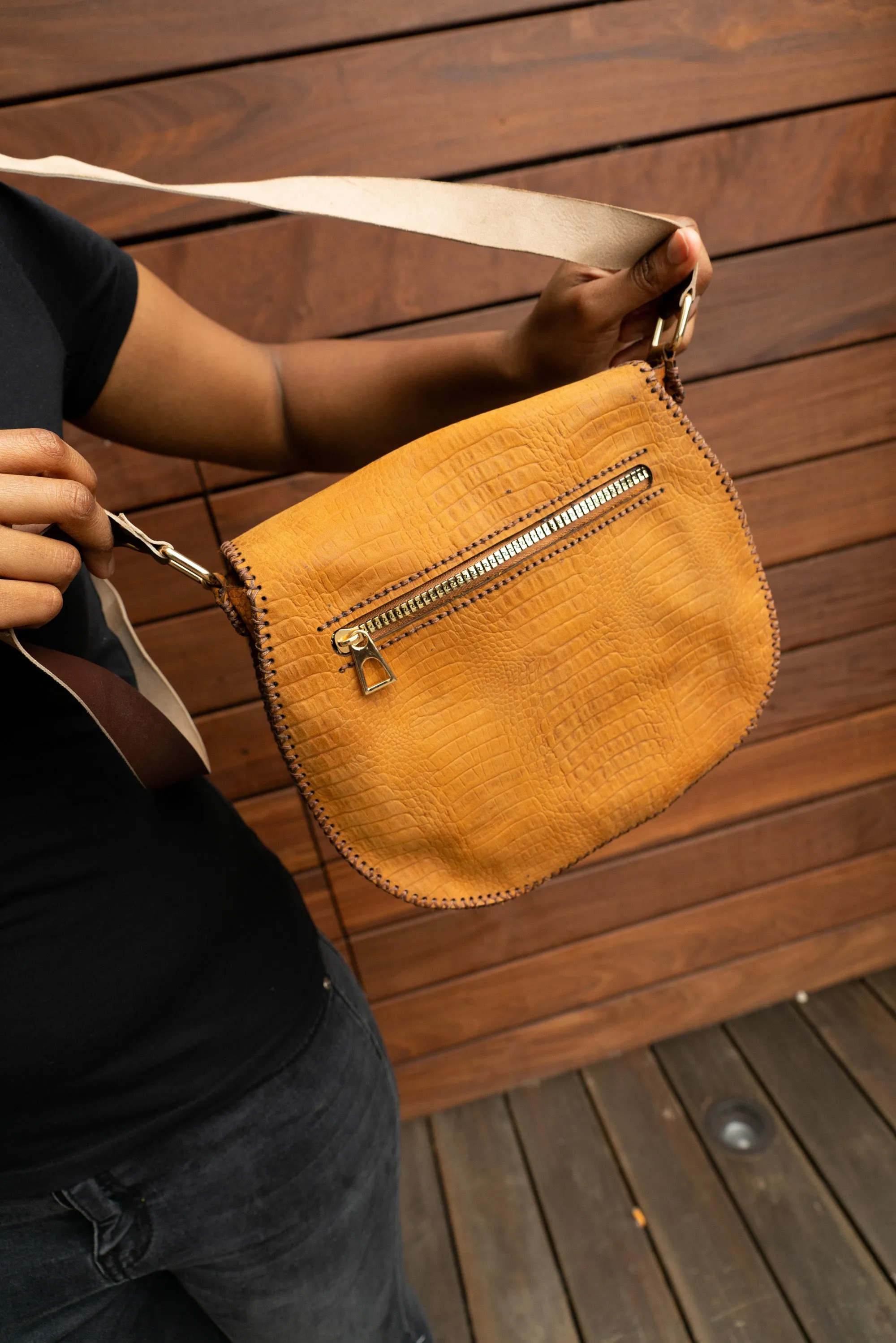 Hariri Buffalo Shoulder Bag