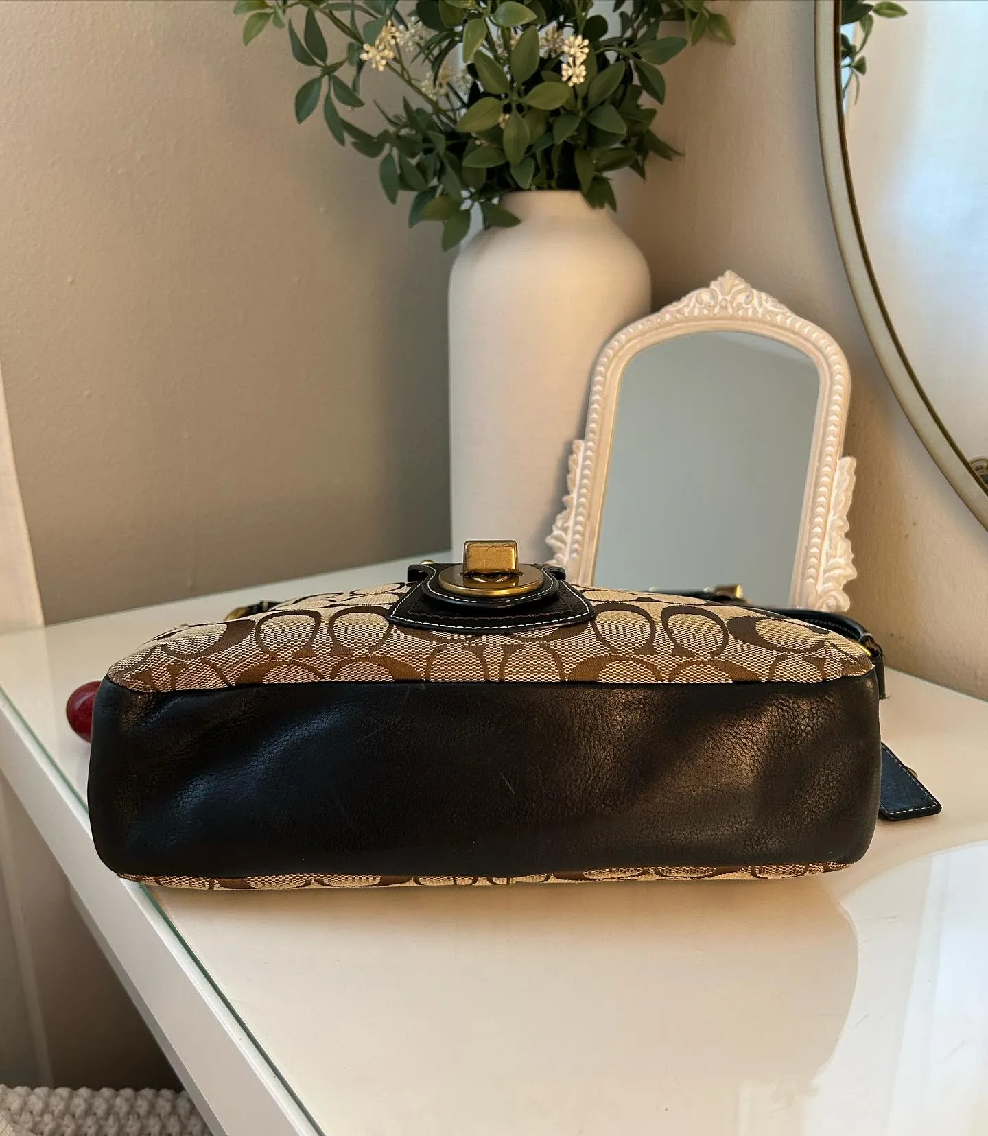 HENRYVINTUS™ black and tan coach vintage bag