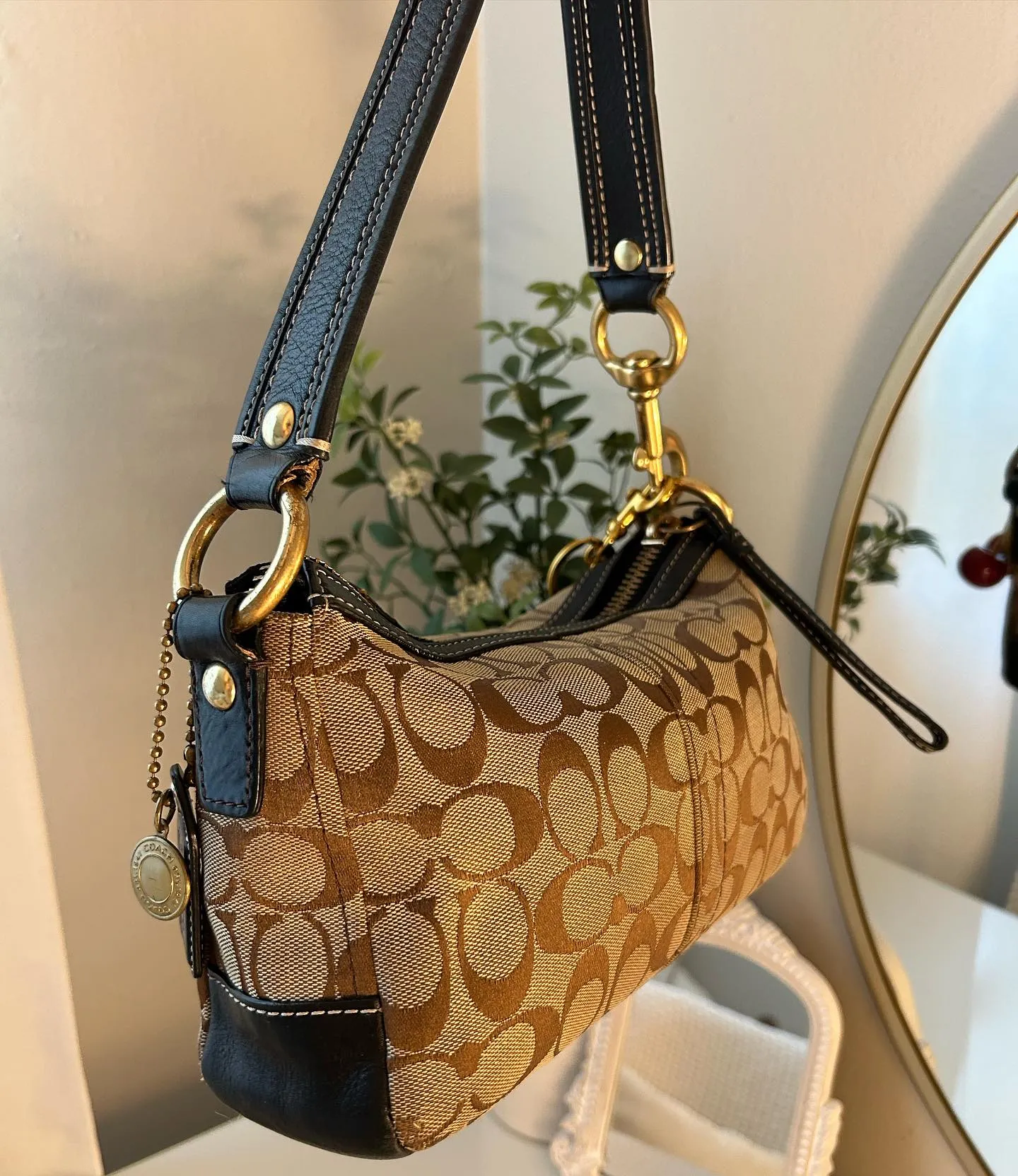 HENRYVINTUS™ black and tan coach vintage bag
