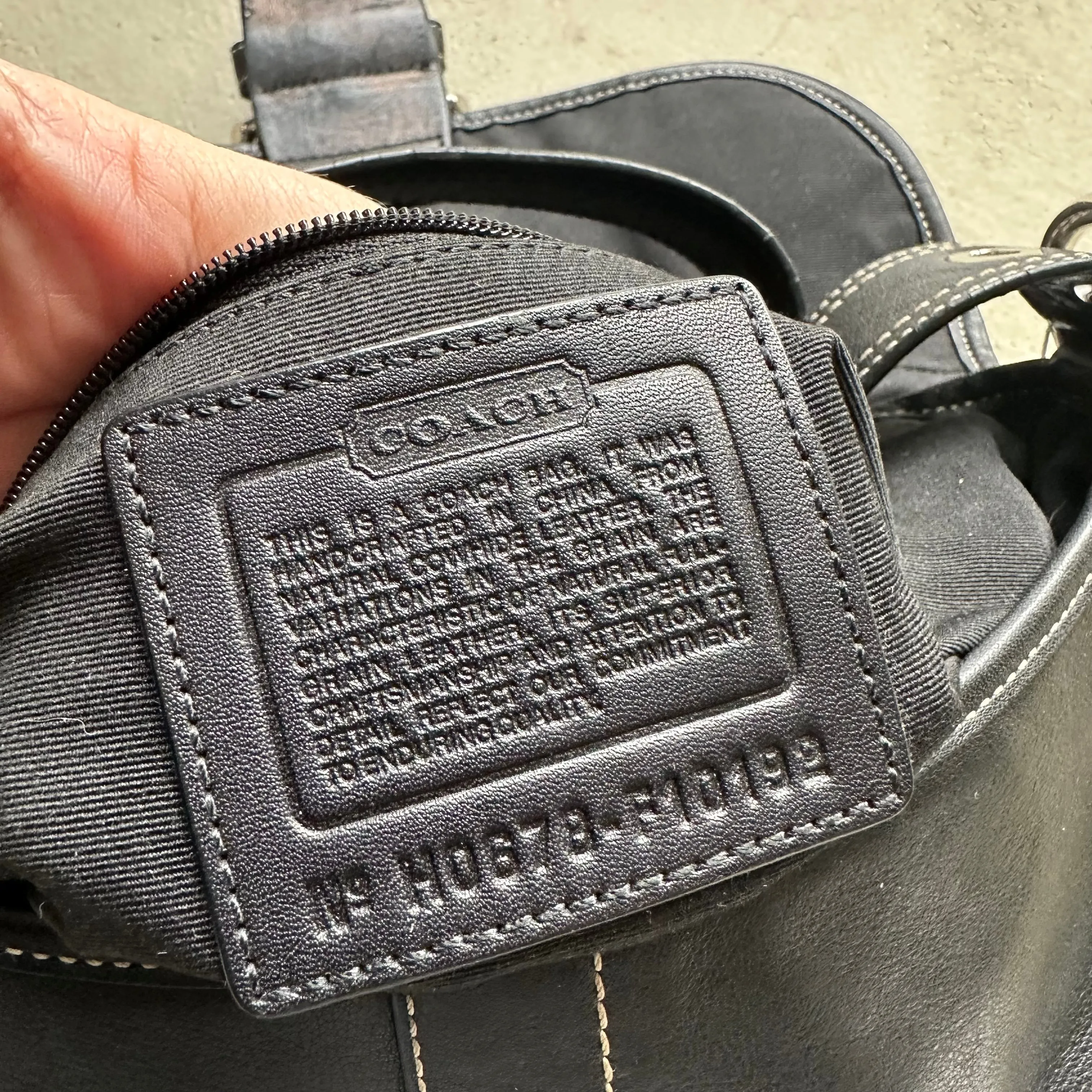 HENRYVINTUS™ vintage y2k coach black leather soho shoulder bag 25
