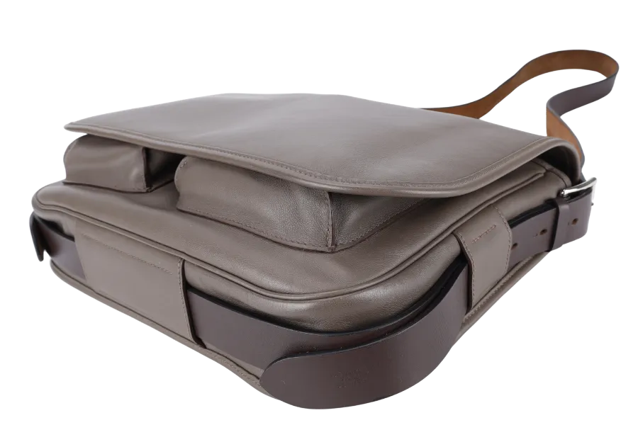 HERMES BARDA 35 ETOUPE SWIFT LEATHER MESSENGER BAG PALLADIUM HARDWARE STAMP P SQUARE (YEAR 2012) WITH LEATHER AND STRAPS