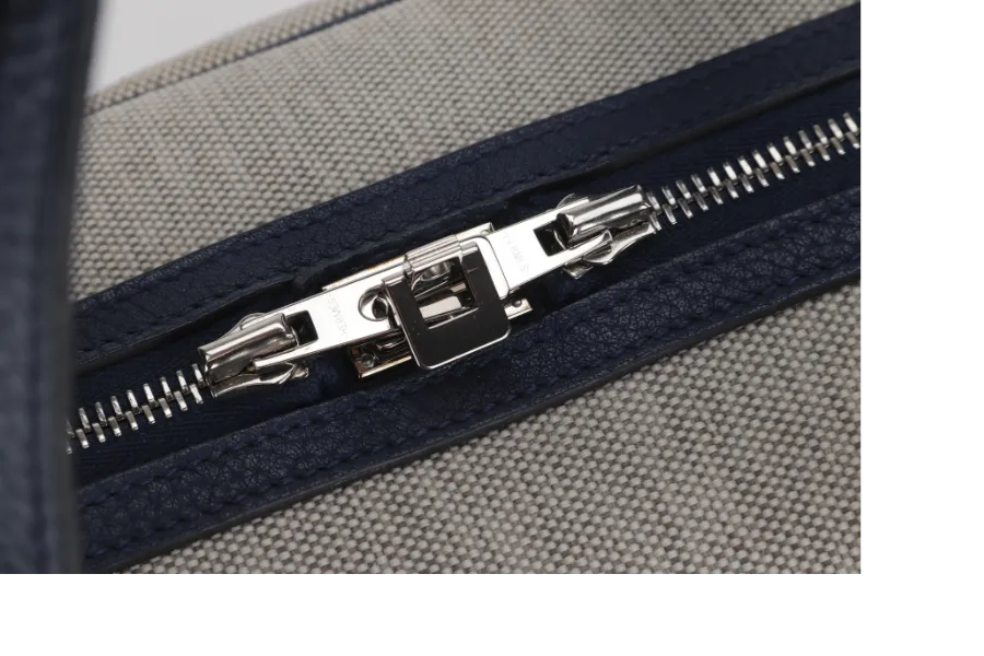 HERMES VICTORIA 35 TOILE X BLUE DE MALTE (STAMP Q) WITH KEYS & DUST COVER, NO LOCK