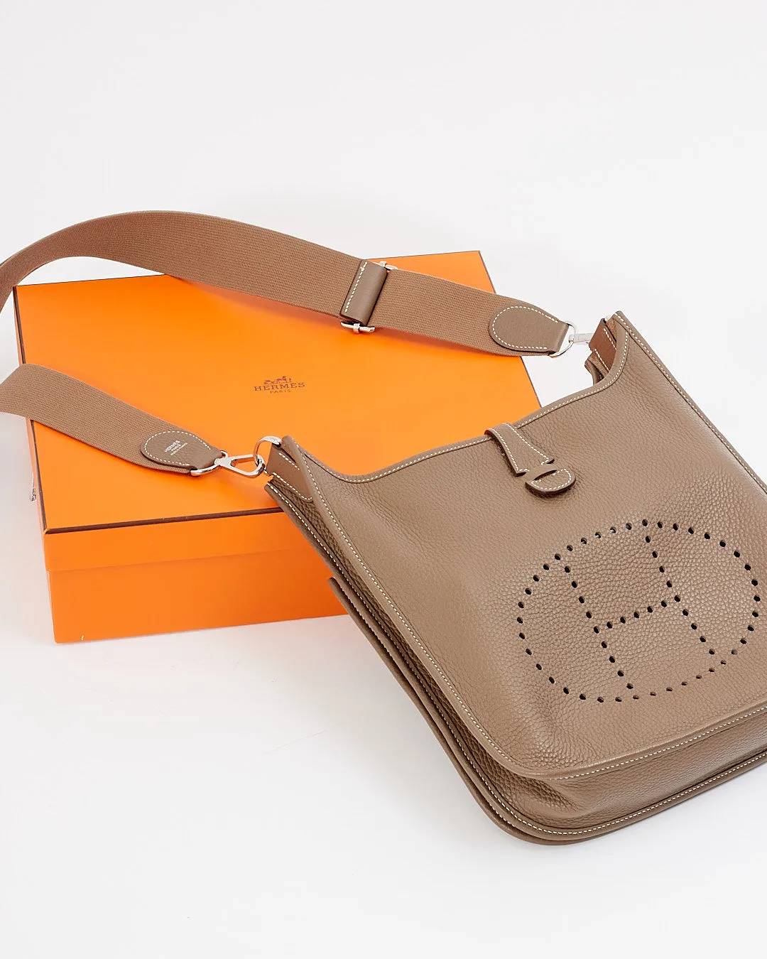 Hermès Etoupe Clémence Leather Evelyne III PM Bag