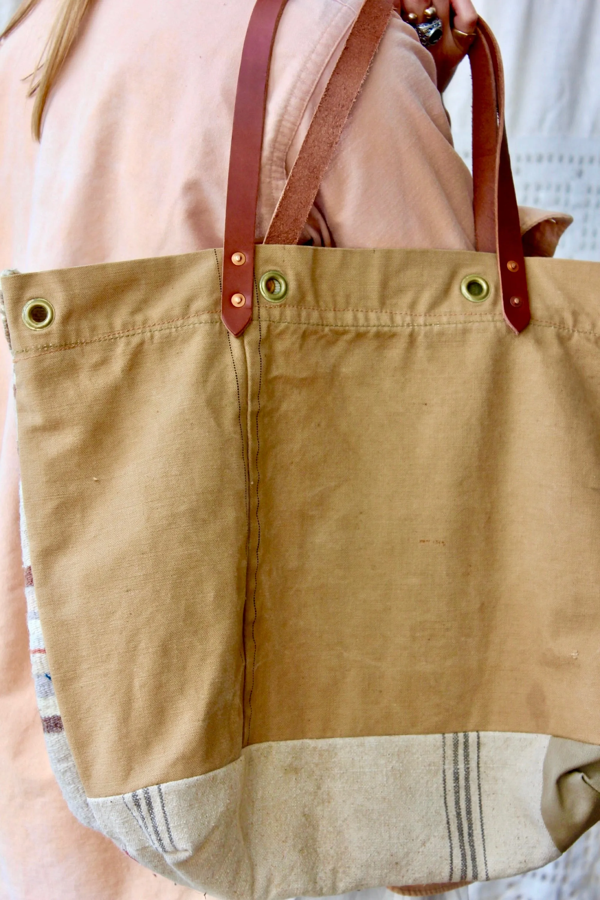 HF210 Heritage Blanket Tote by The Highlands Foundry