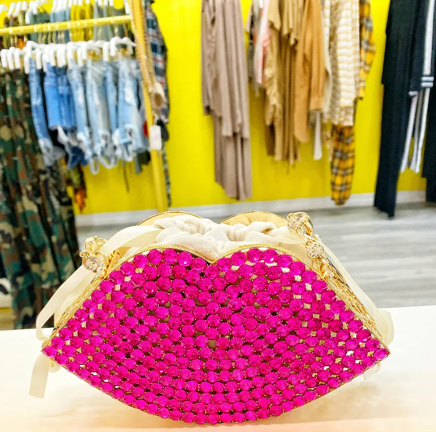 Kiss Clutch