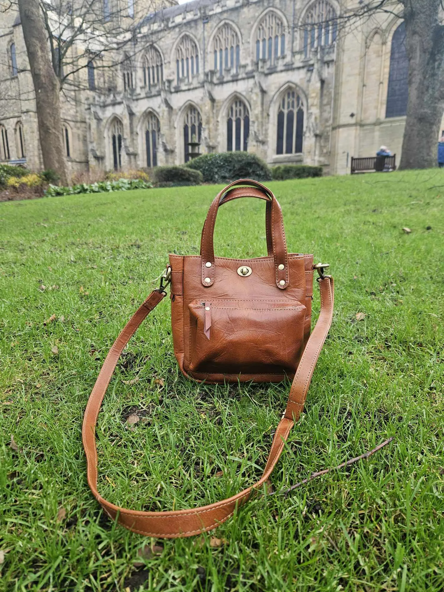 Ladies Tan Leather Handbag - Everyday Handbag