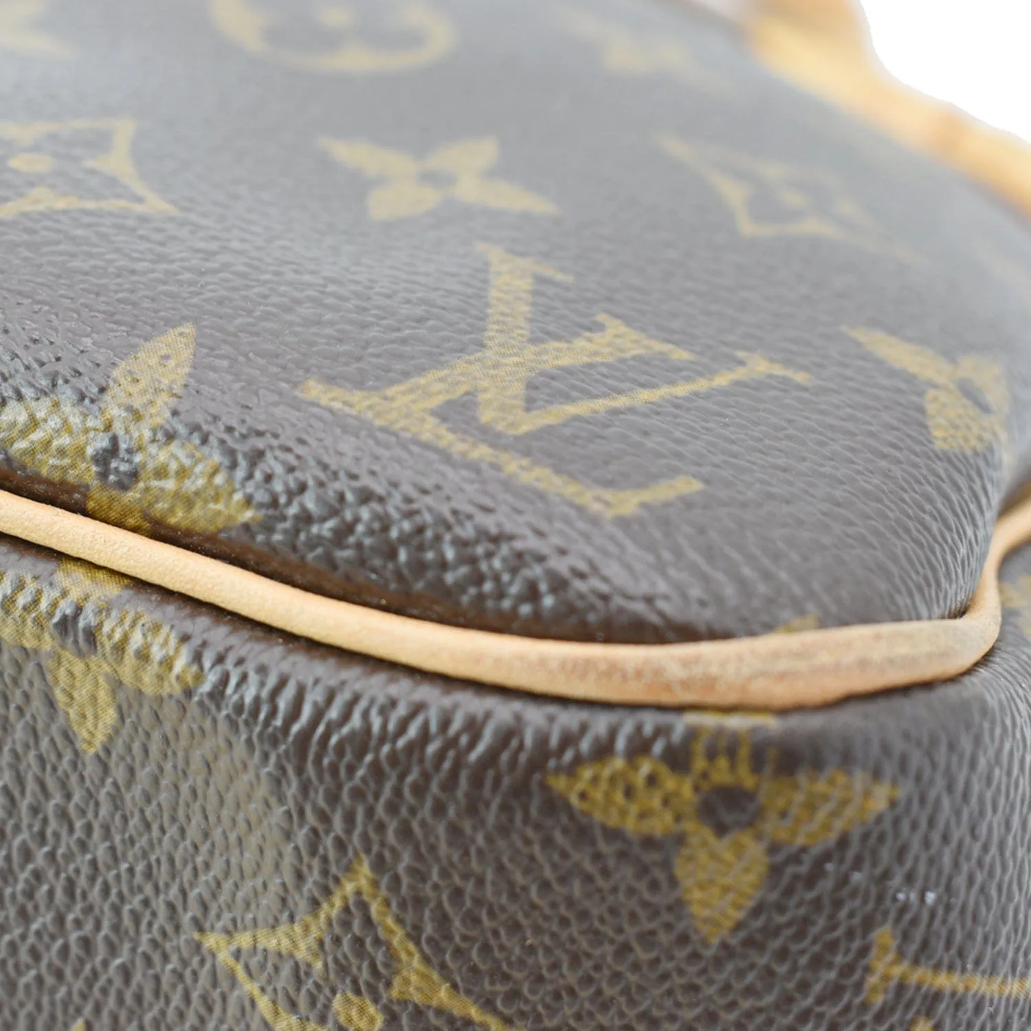 LOUIS VUITTON Batignolles Horizontal Monogram Canvas Shoulder Bag Brown