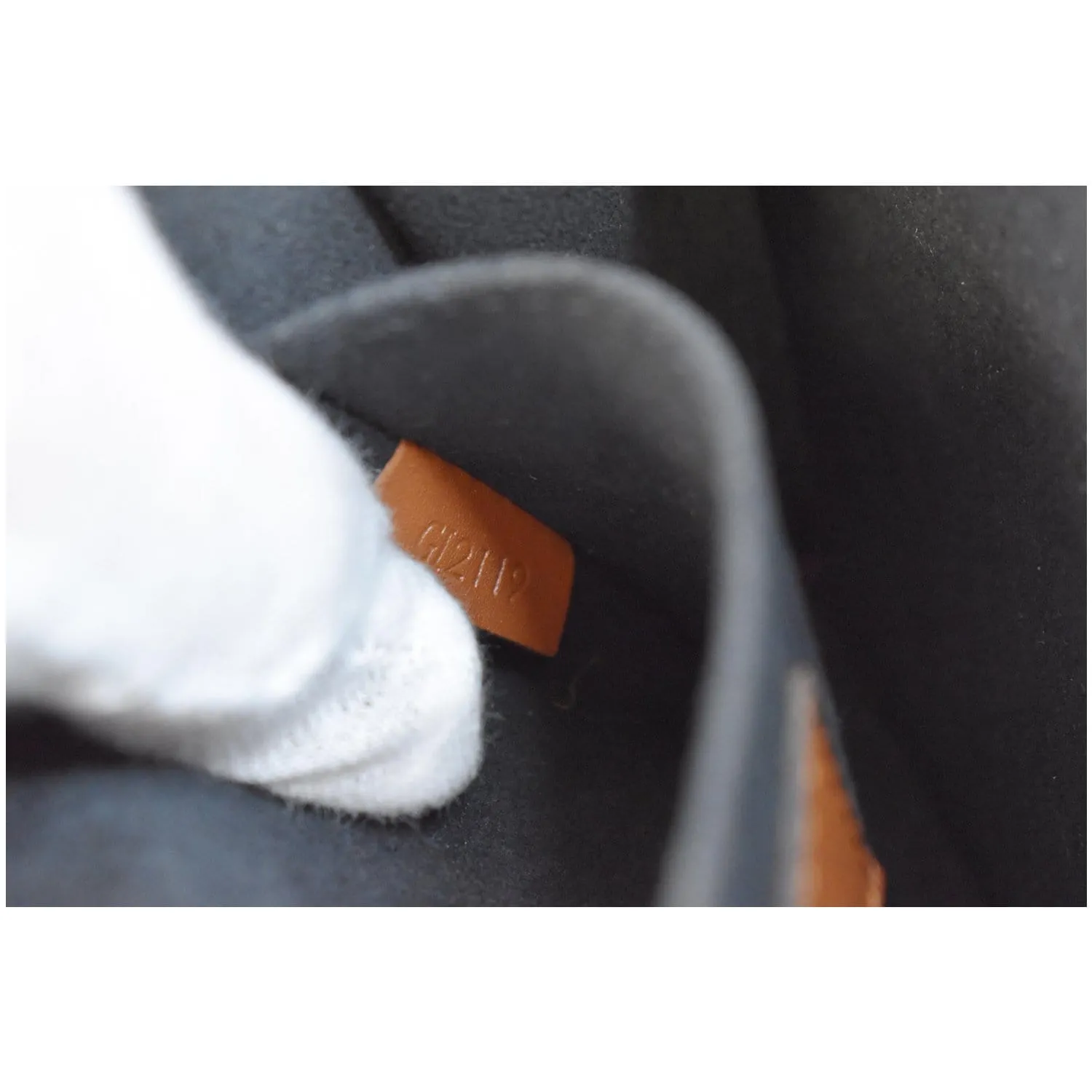 LOUIS VUITTON Dauphine MM Monogram Reverse Canvas Shoulder Bag Brown