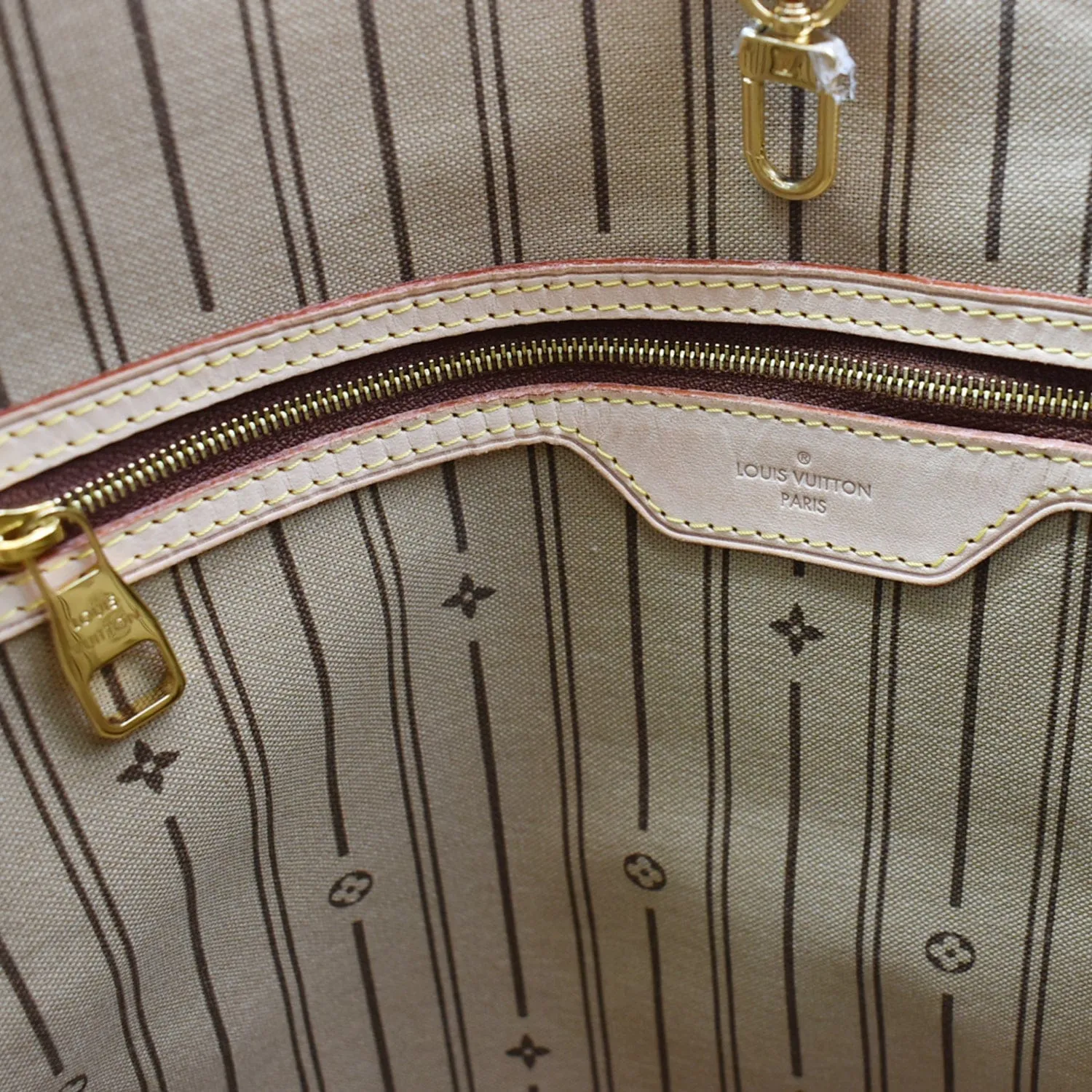 LOUIS VUITTON Delightful GM Monogram Canvas Shoulder Bag Brown