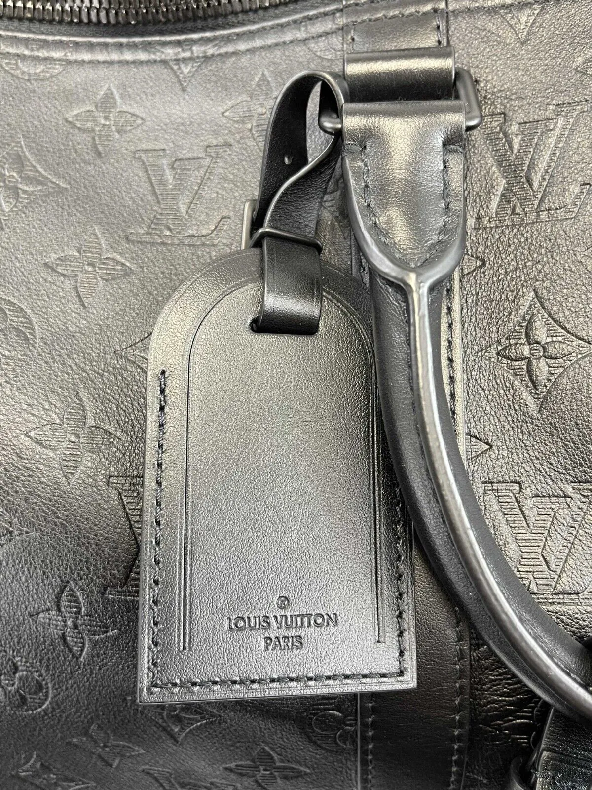 Louis Vuitton - Excellent - Keepall Bandoulière 50 - Black Duffle w/ Strap