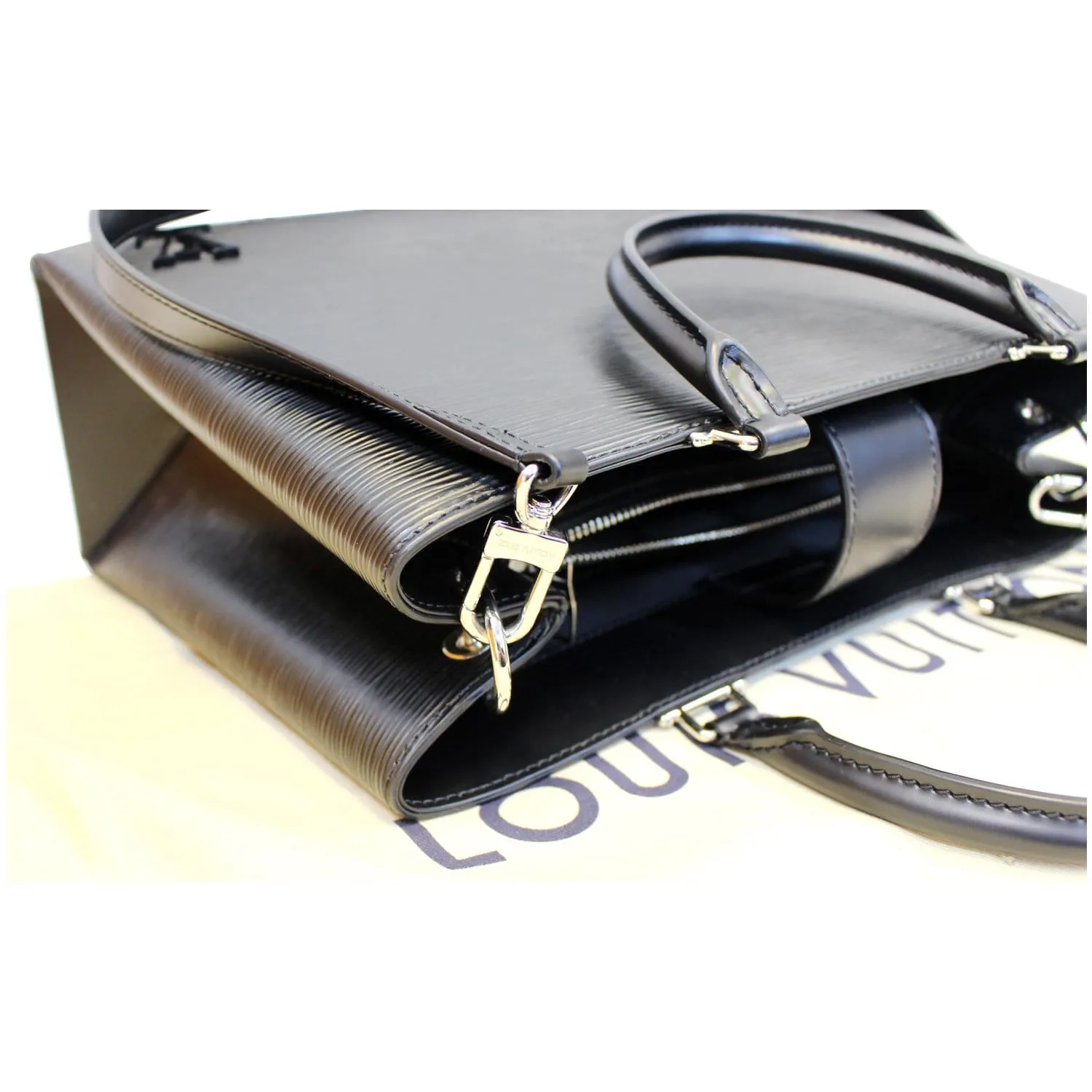 LOUIS VUITTON Kleber PM Epi Leather Shoulder Bag Black