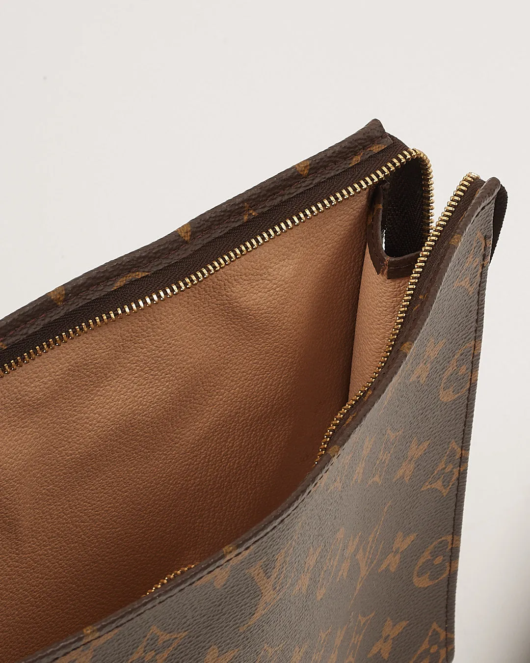 Louis Vuitton Monogram Canvas Toiletry 26