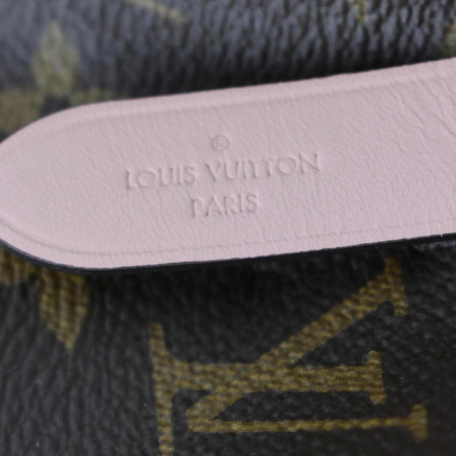 LOUIS VUITTON Neonoe Monogram Canvas Shoulder Bag Rose Ballerine