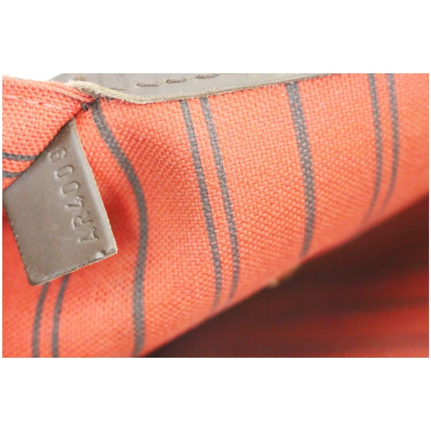 LOUIS VUITTON Neverfull MM Damier Ebene Tote Shoulder Bag