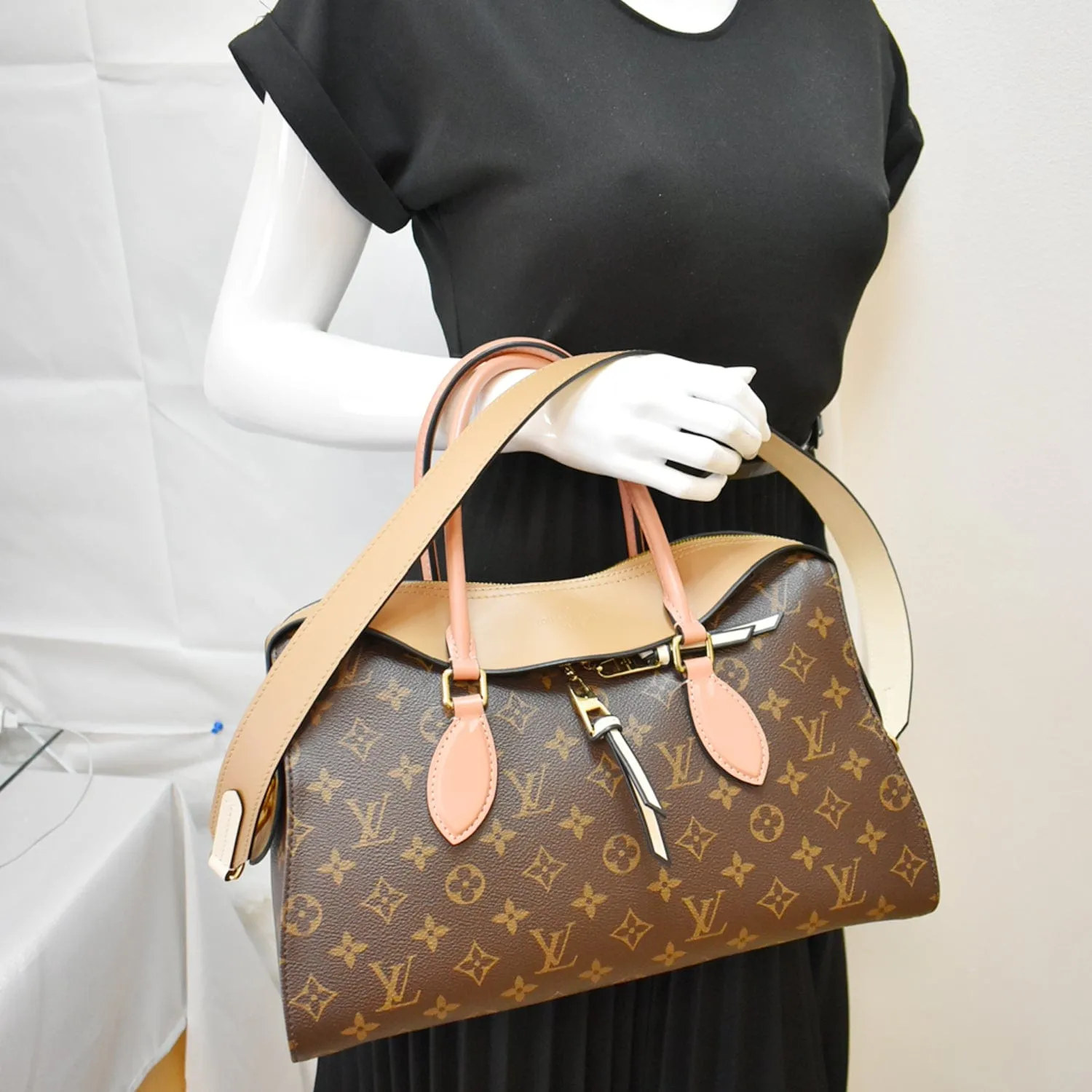 LOUIS VUITTON Tuileries Monogram Canvas Shoulder Bag Sesame Peach Creme