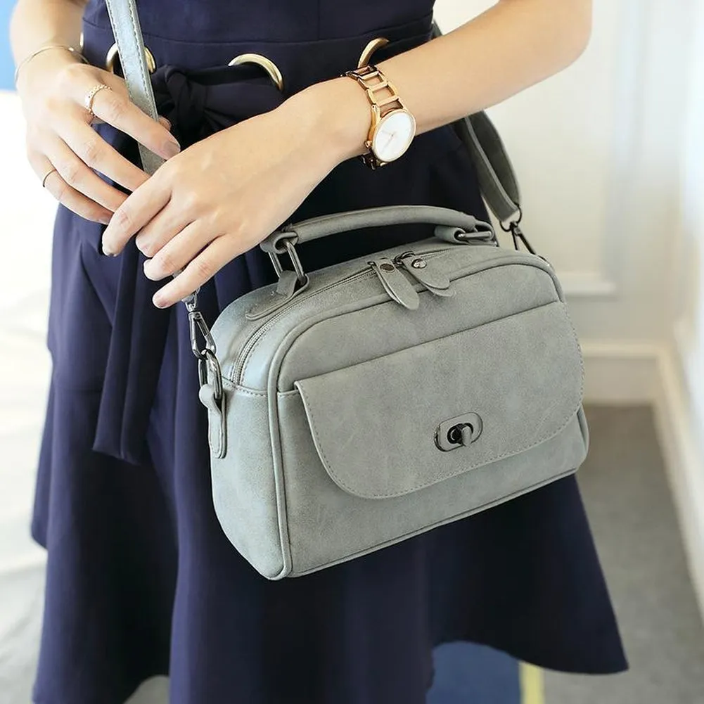 <bold>Shell / Crossbody Bag  <br>Vegan-Leather
