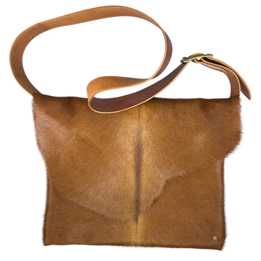 Messenger | Caramel Hair Hide