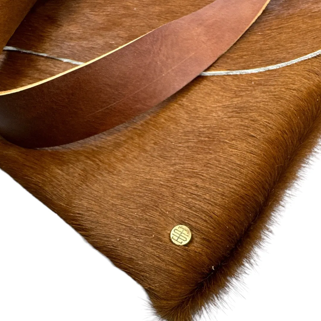 Messenger | Caramel Hair Hide