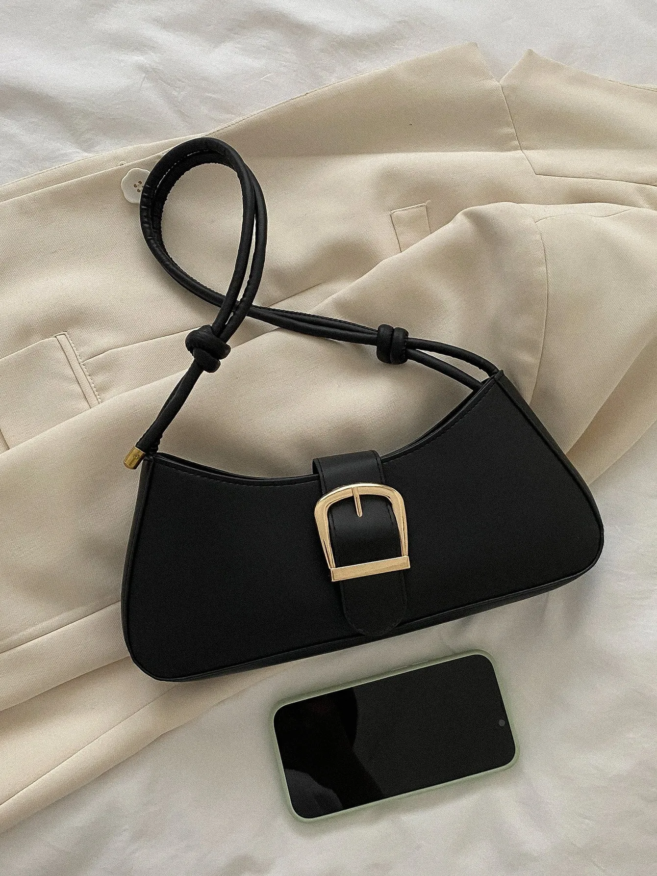 Minimalist Buckle Decor Baguette Bag - Black