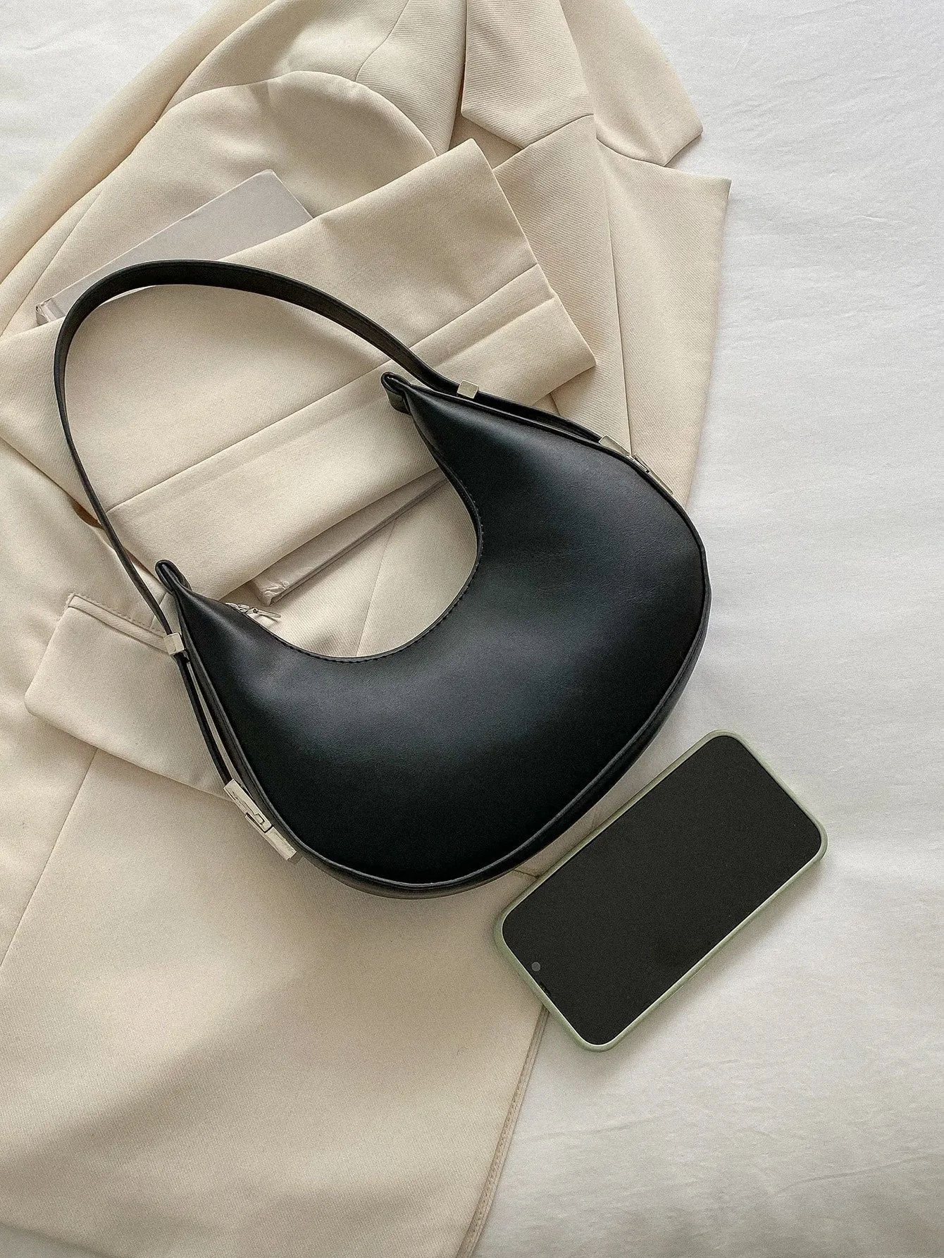 Minimalist Hobo Bag - Black- FD ⚡