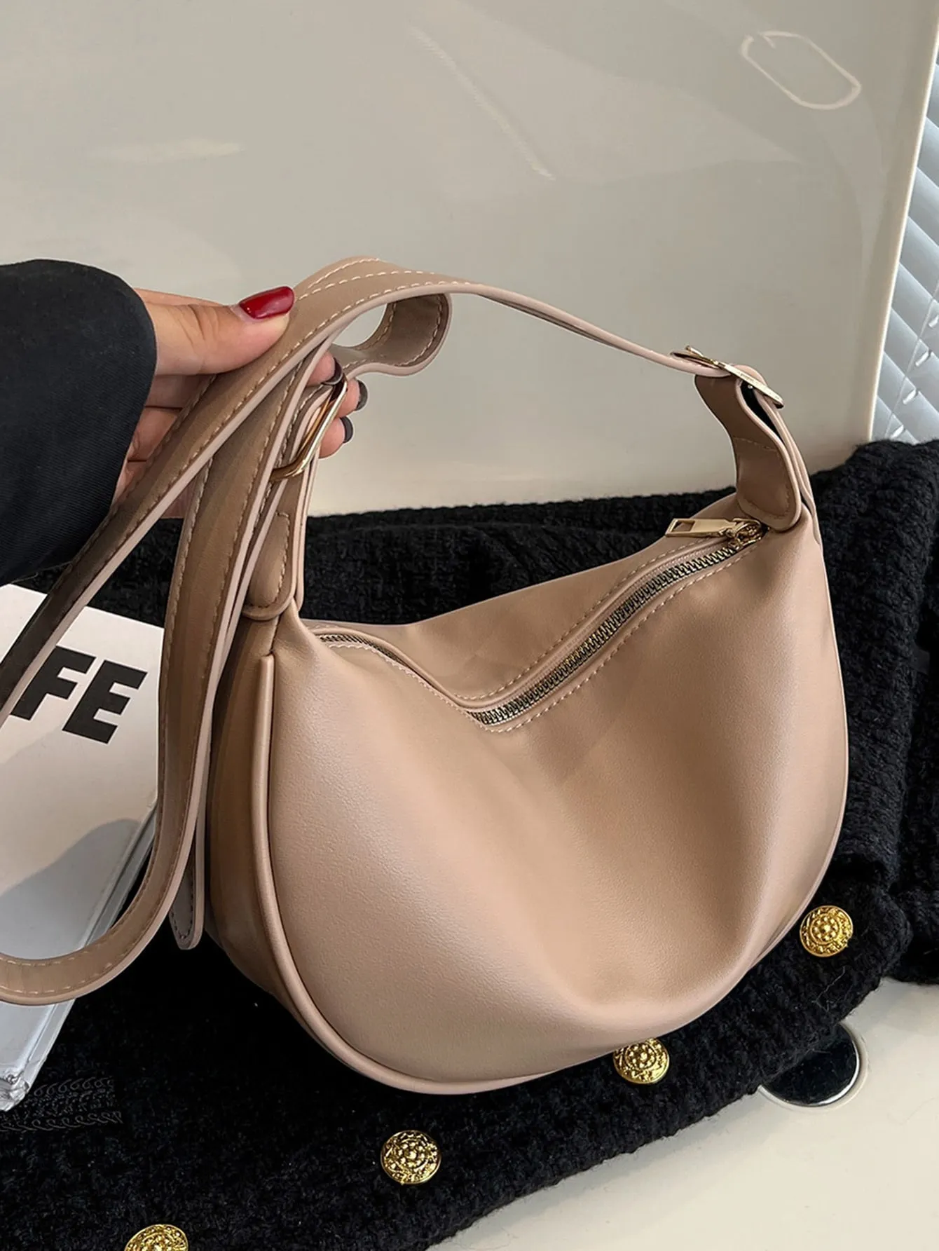 Minimalist Hobo Bag - Khaki