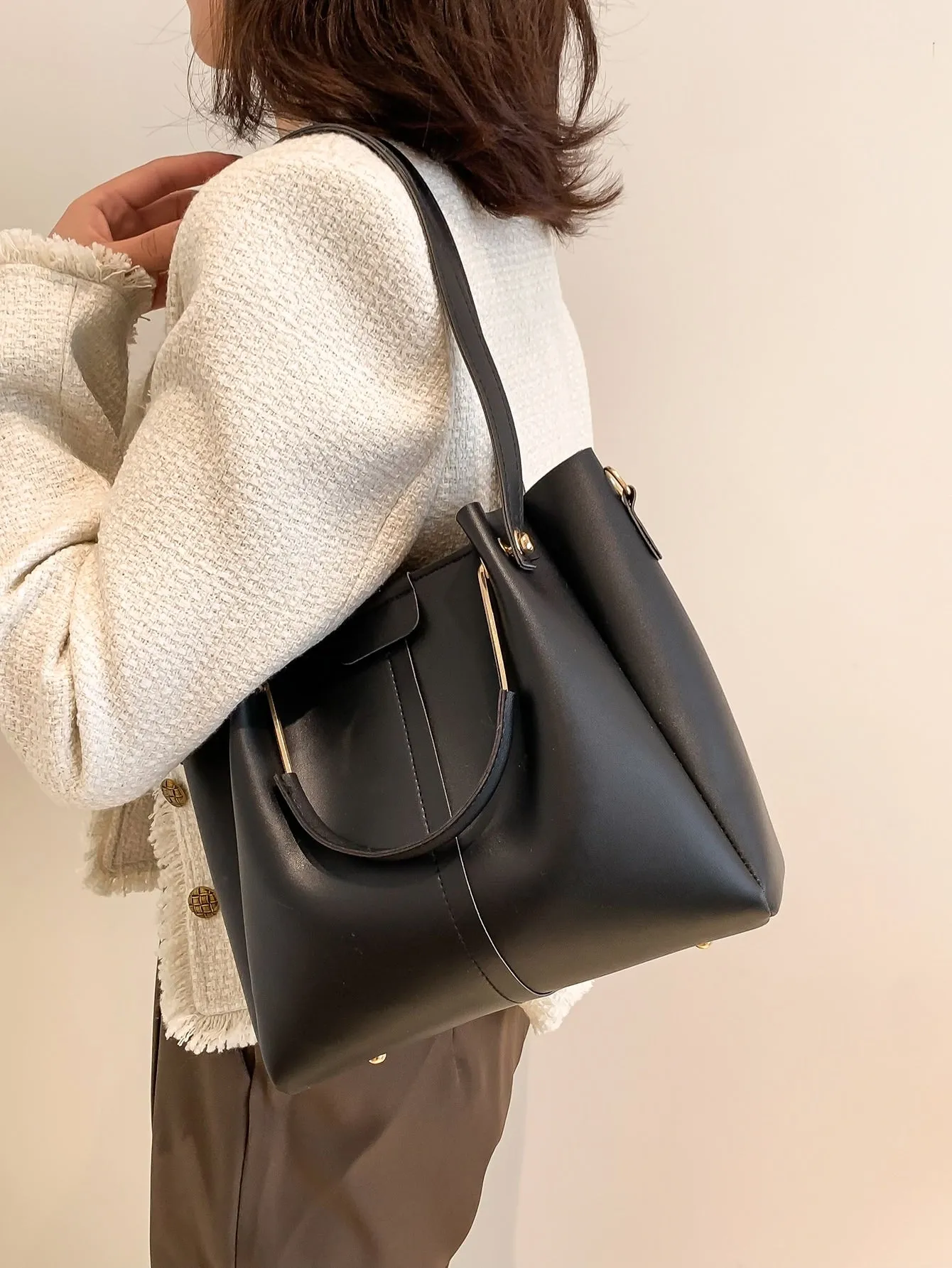 Minimalist Top Handle Bag - Black