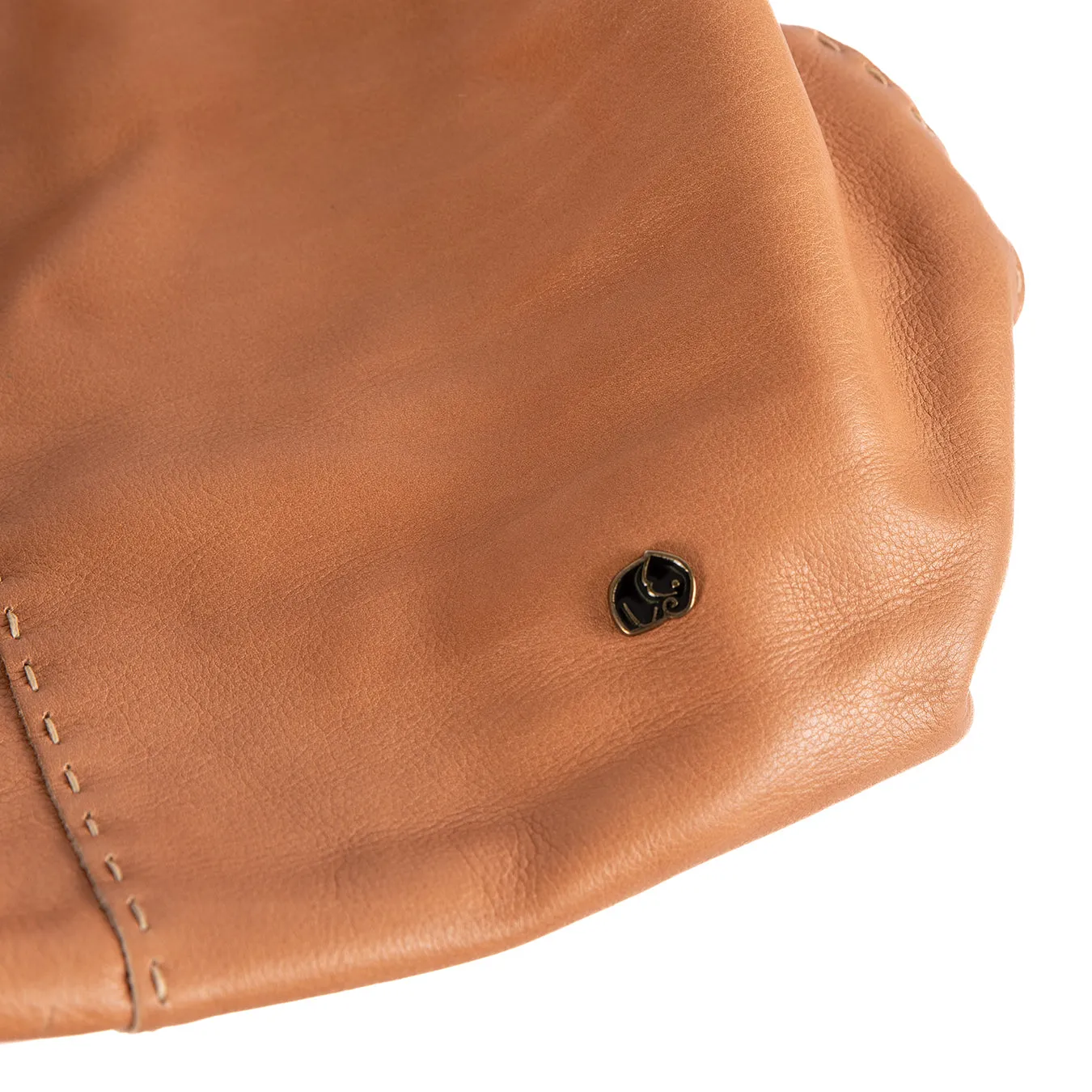 Novuka : Ladies Leather Handbag in Tan Vintage