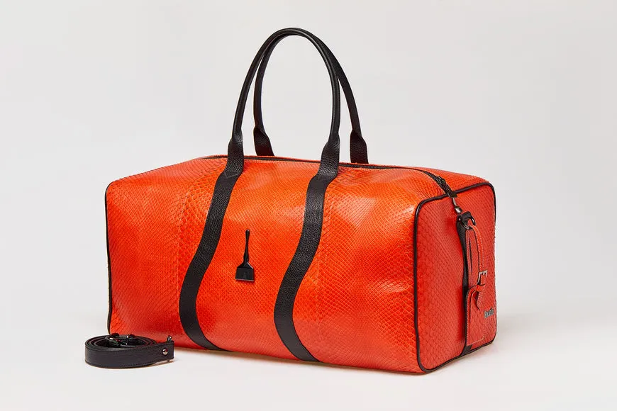 ON THE GO Duffle Bag in Red
